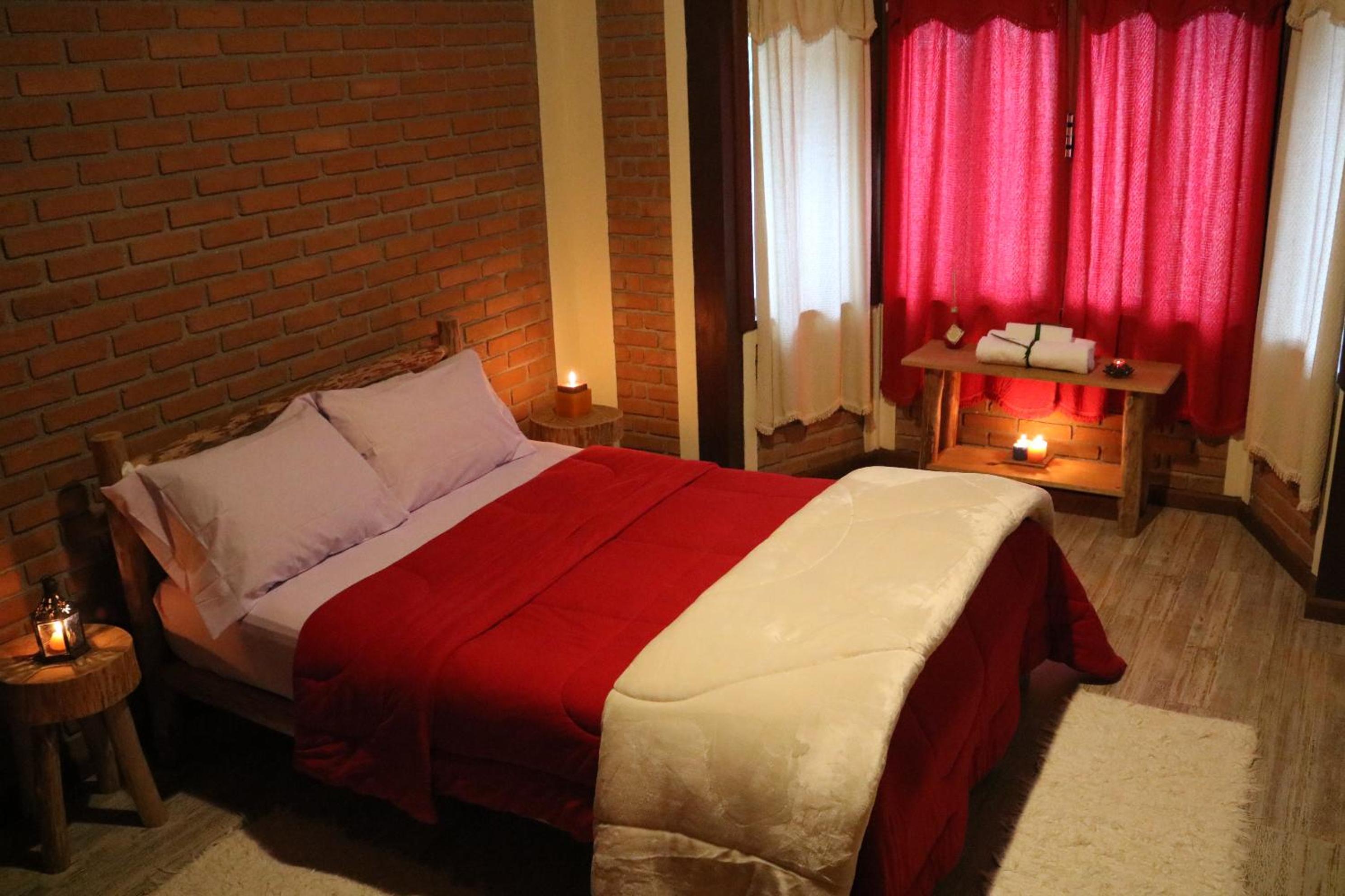 Three-Bedroom House photo 2