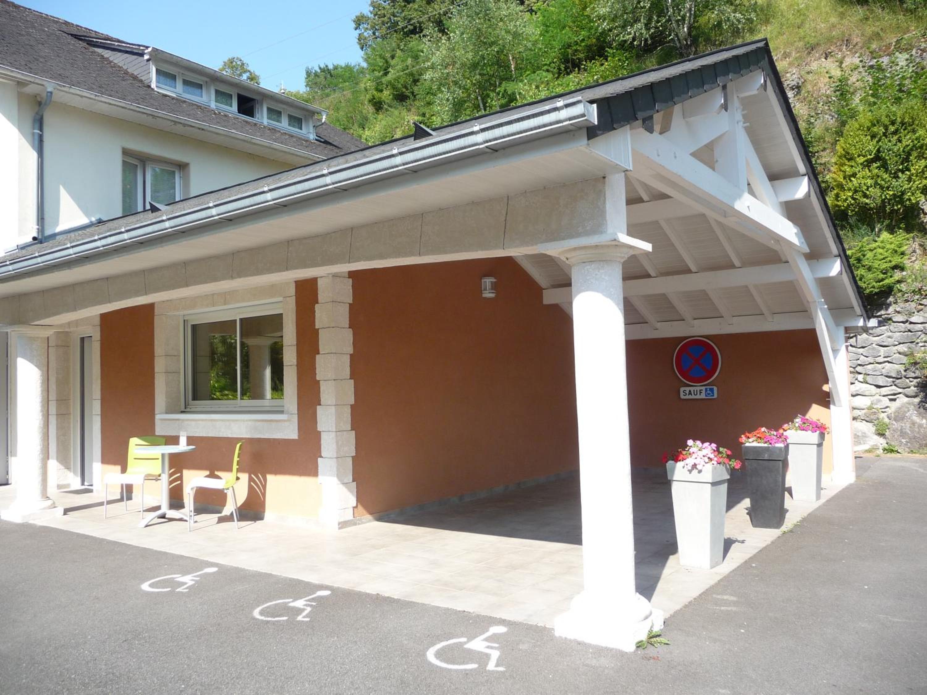 Ground Floor Double Room - Reduced Mobility  photo 2