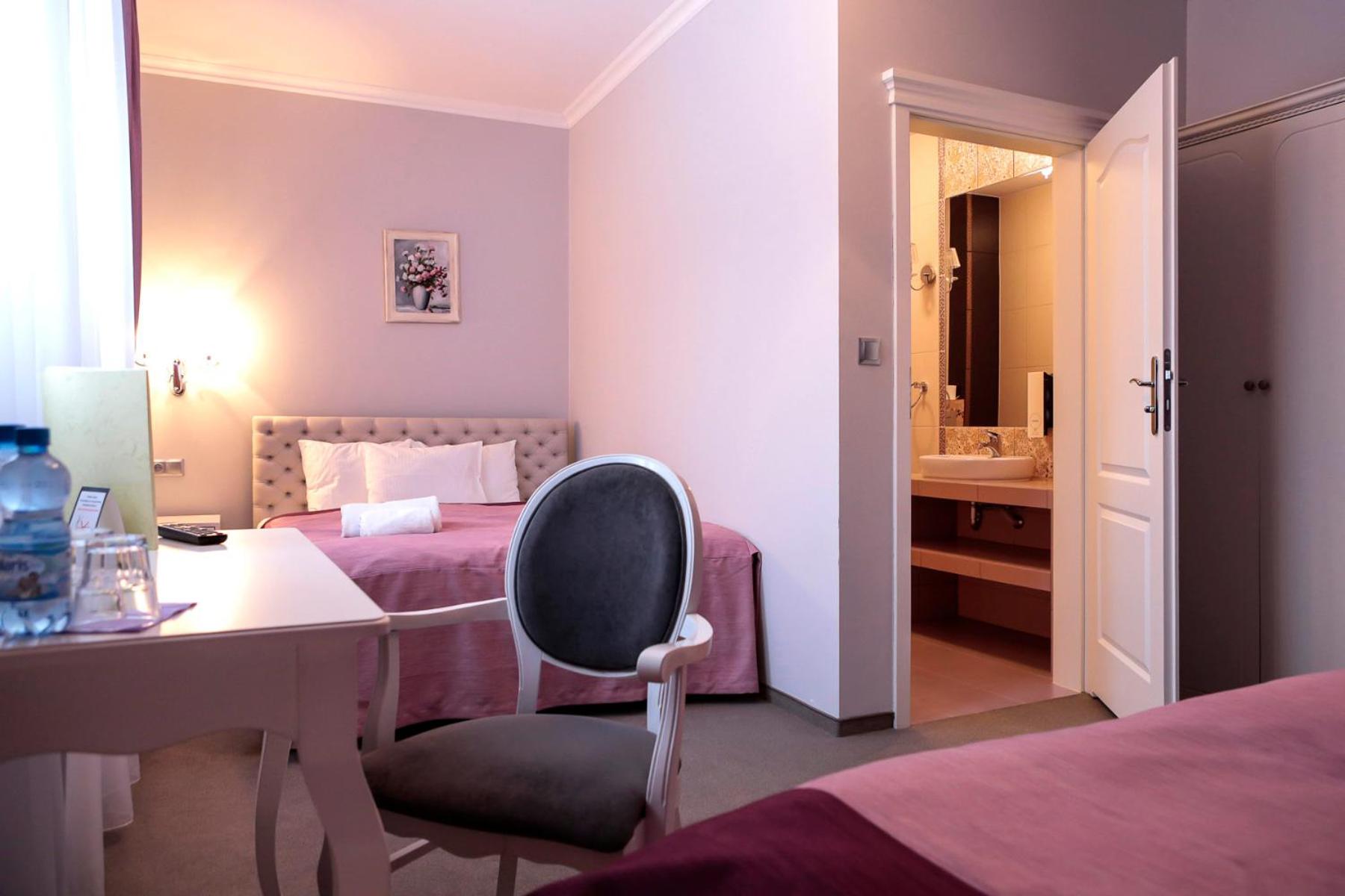 Triple Room with Shower photo 1