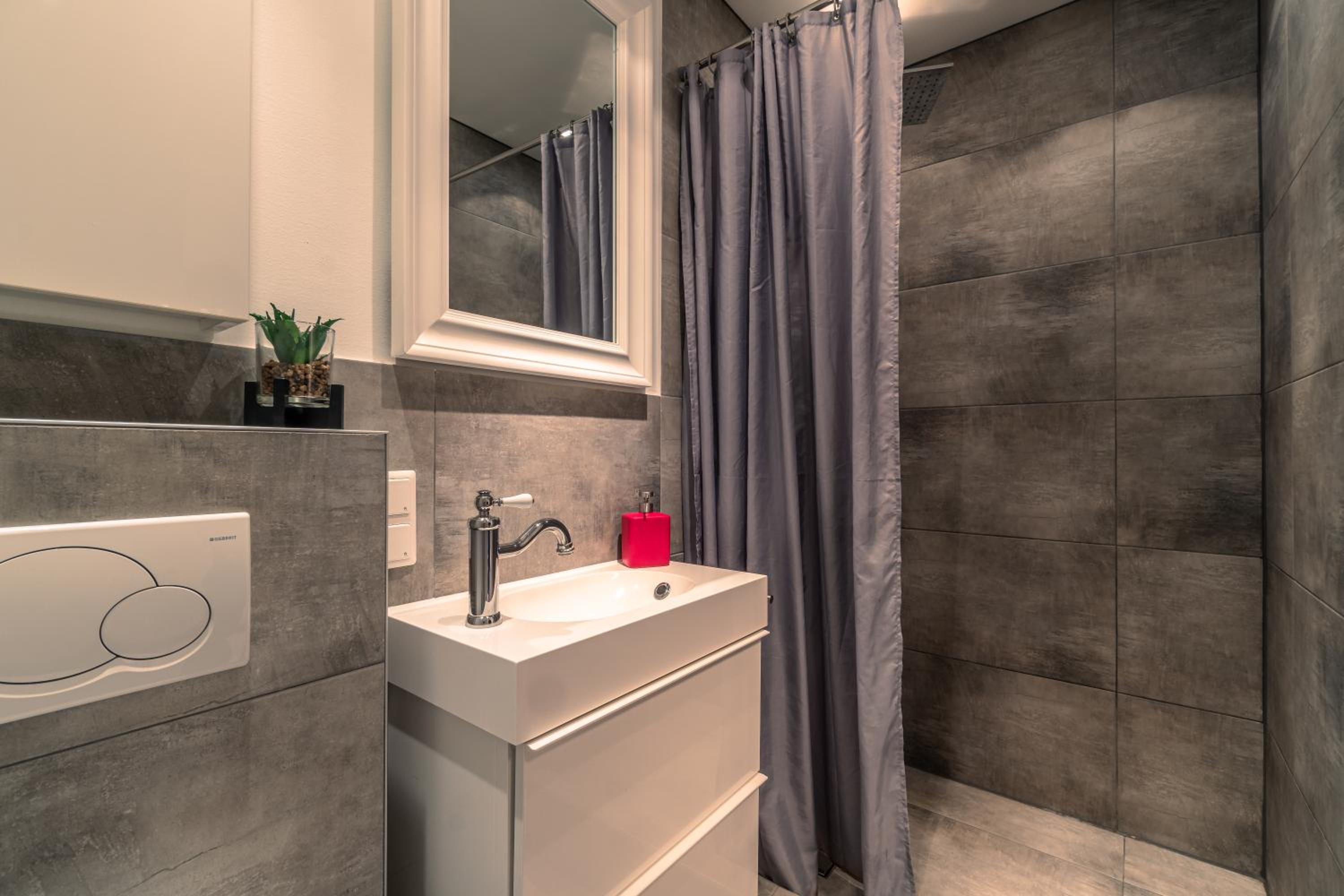 Triple Room - Photo 11