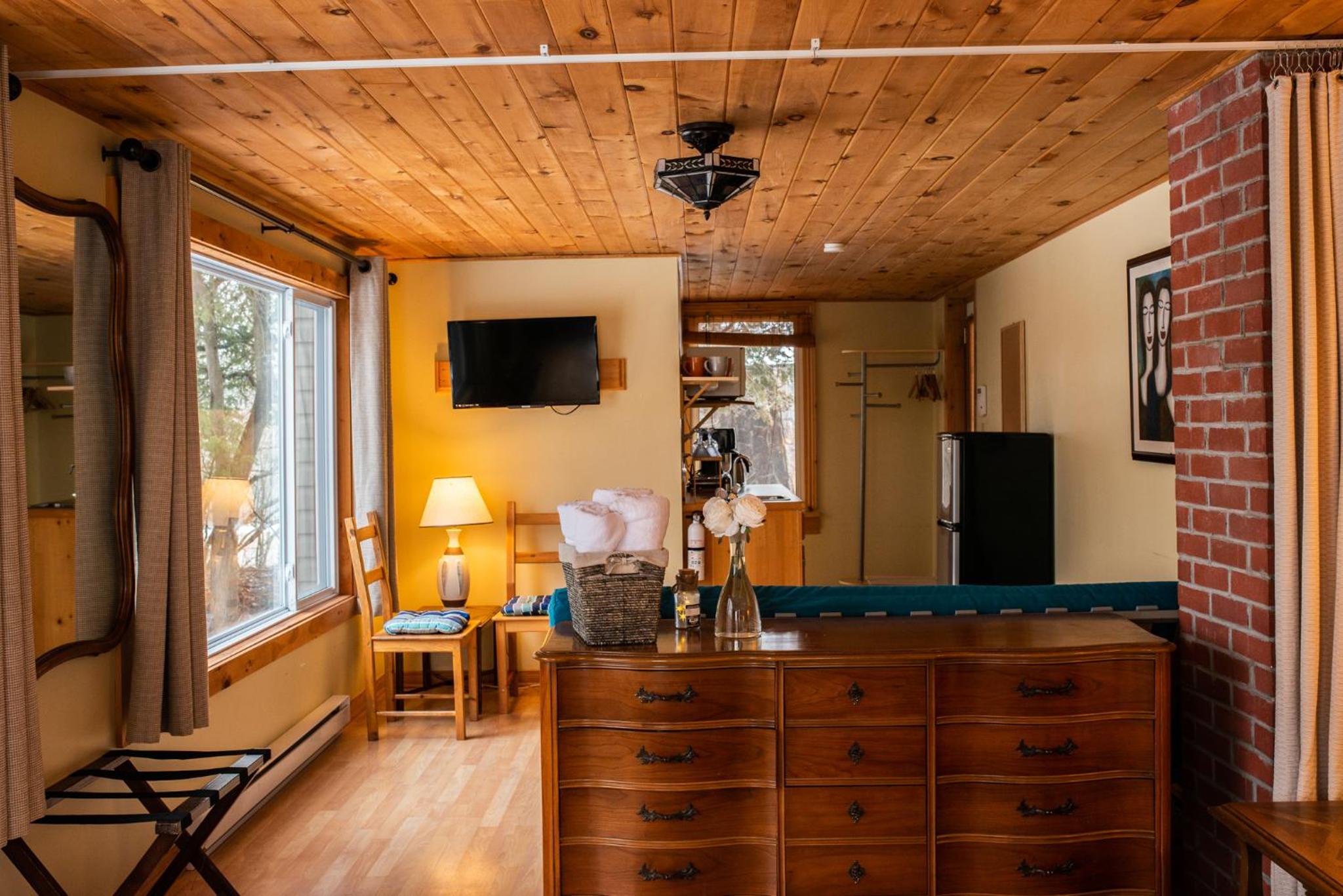 Suite with Garden View - Photo 3
