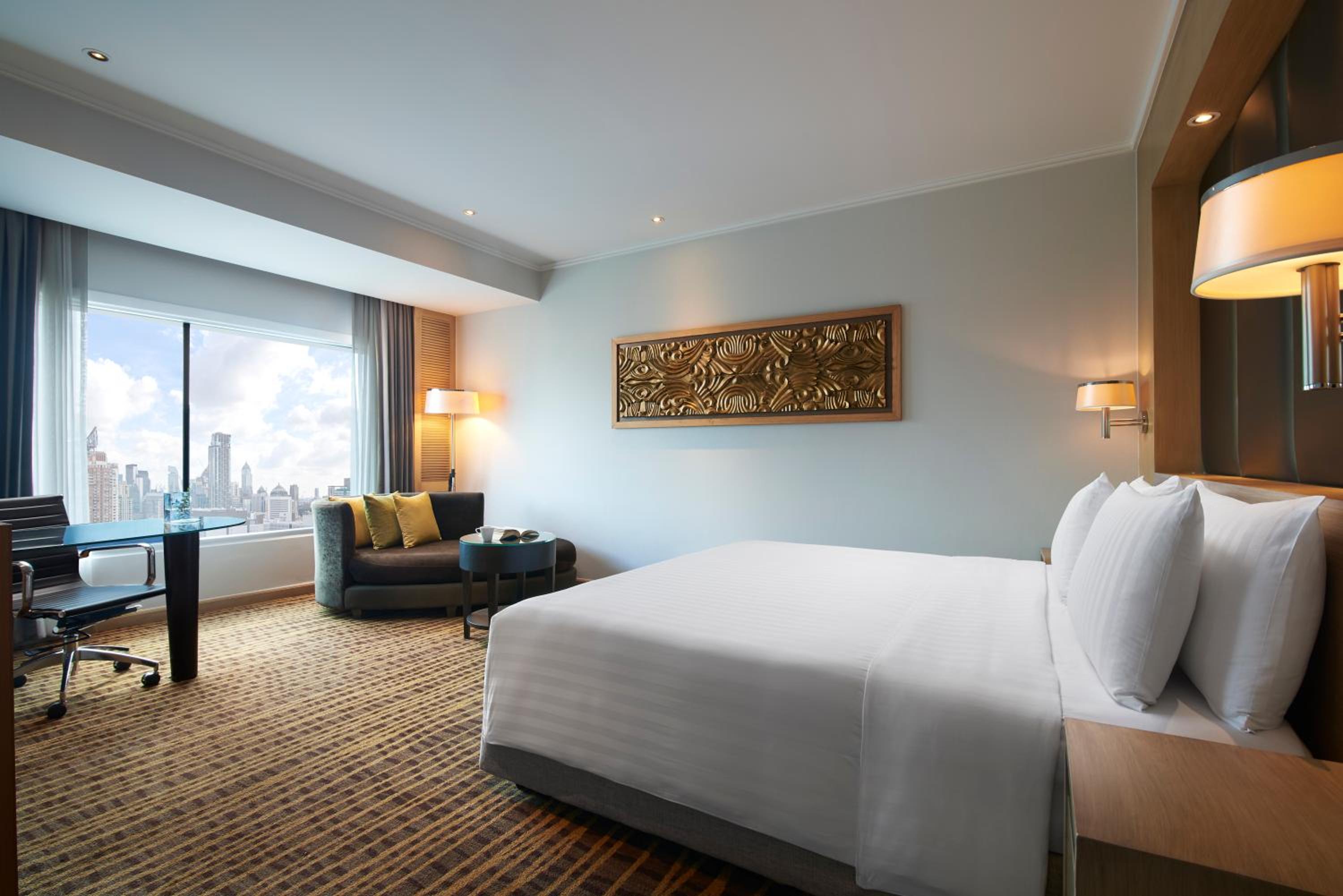 Grand Deluxe Skyline View King
