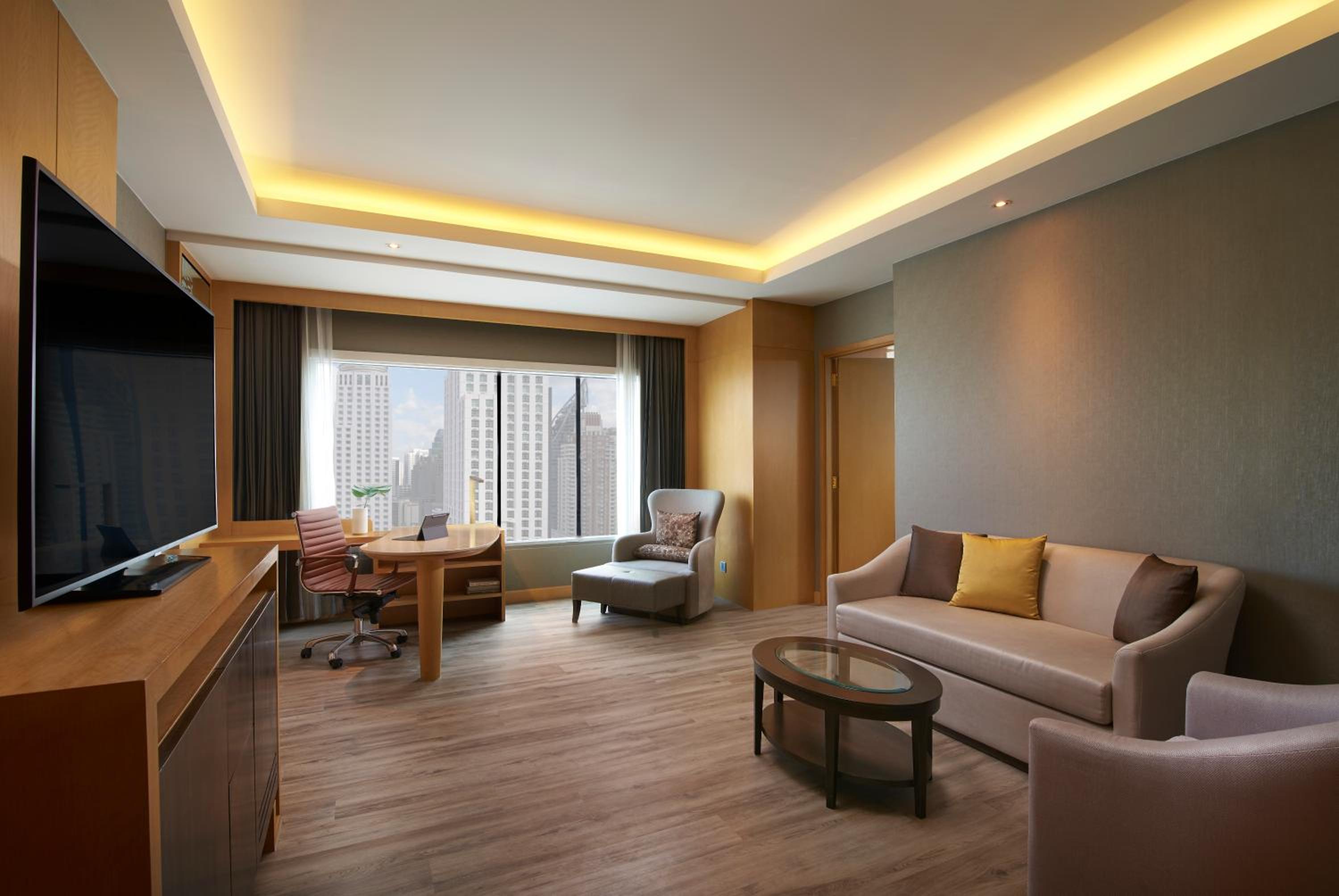 Club One Bedroom Corner Suite