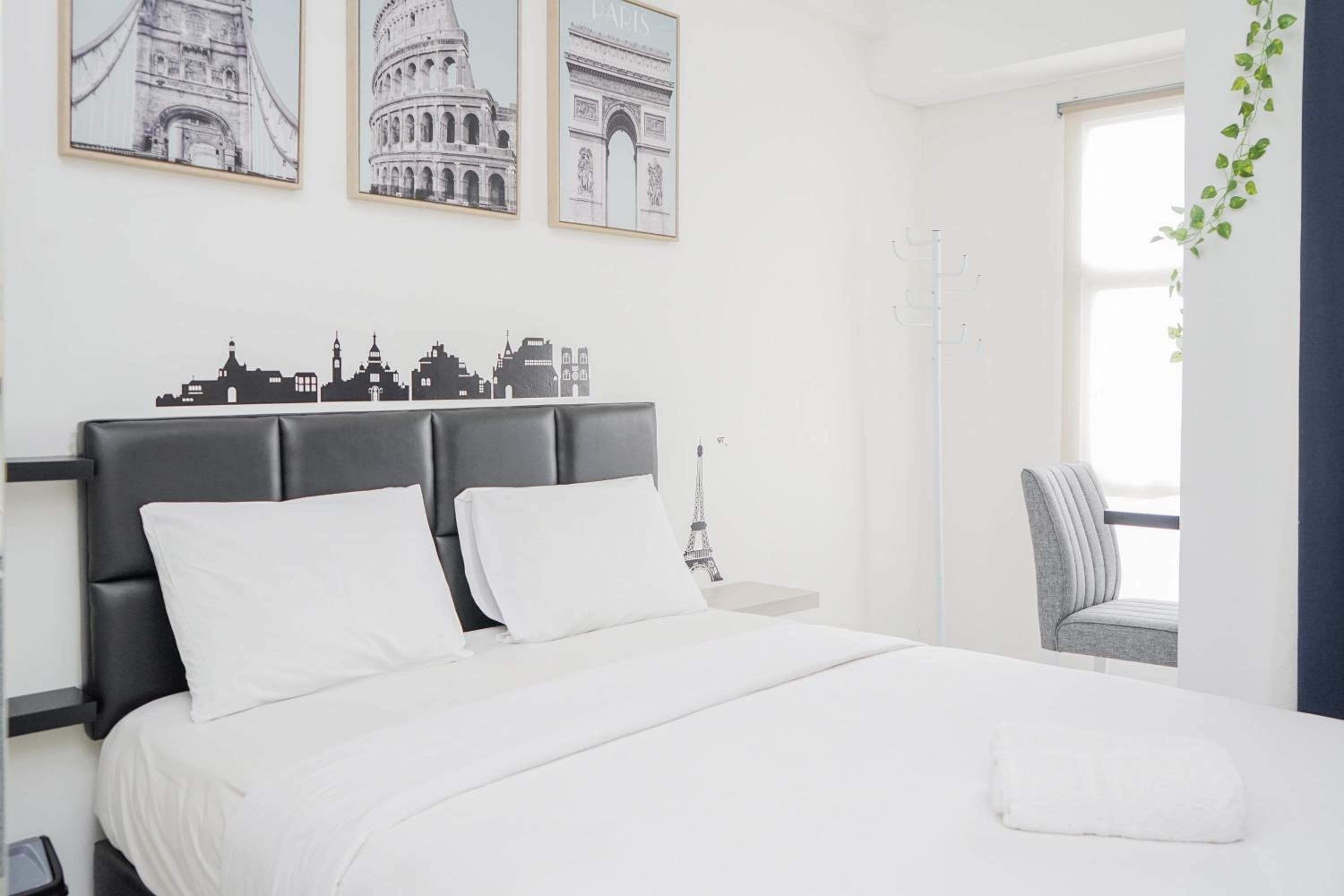 Studio Apartment photo 1
