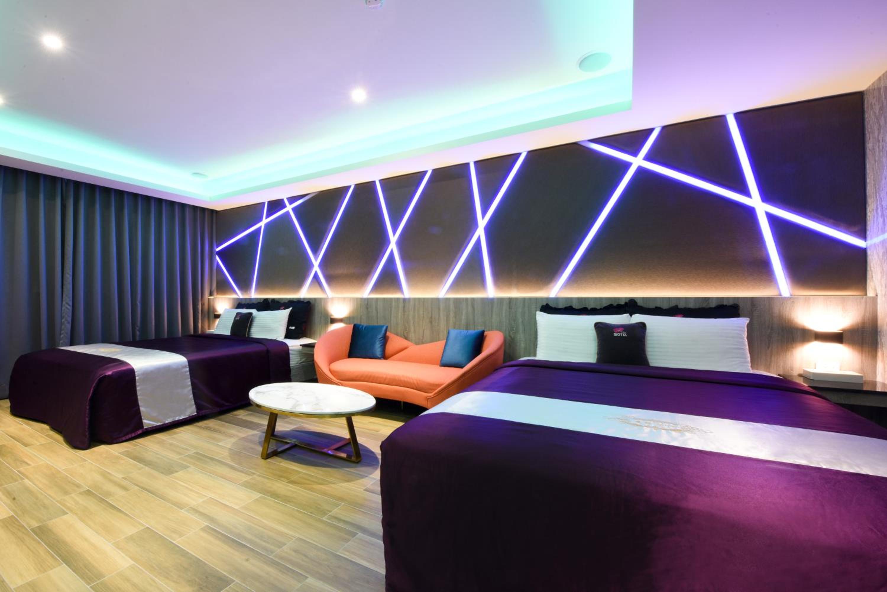Superior Quadruple Room photo 1