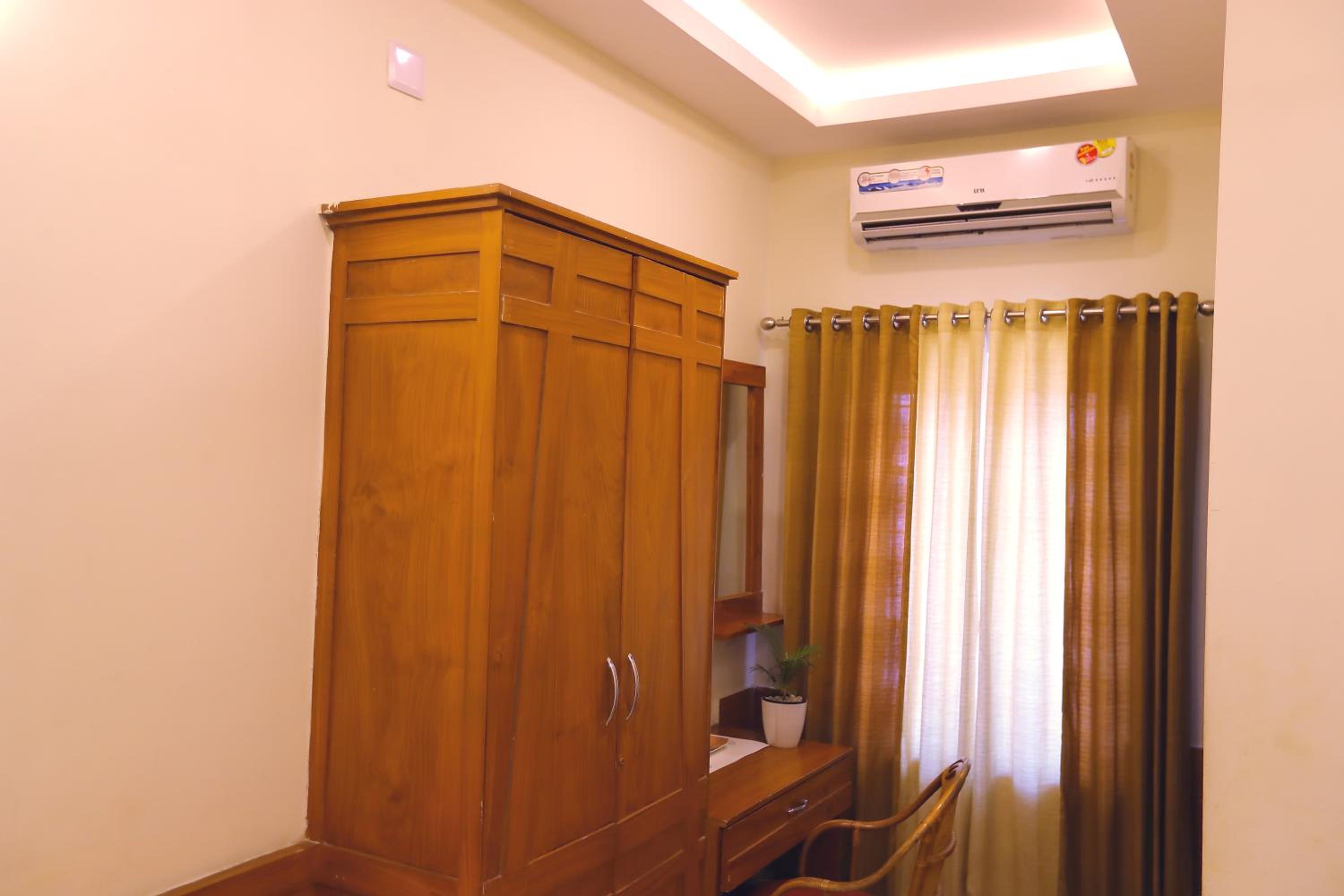Standard Double Room photo 3