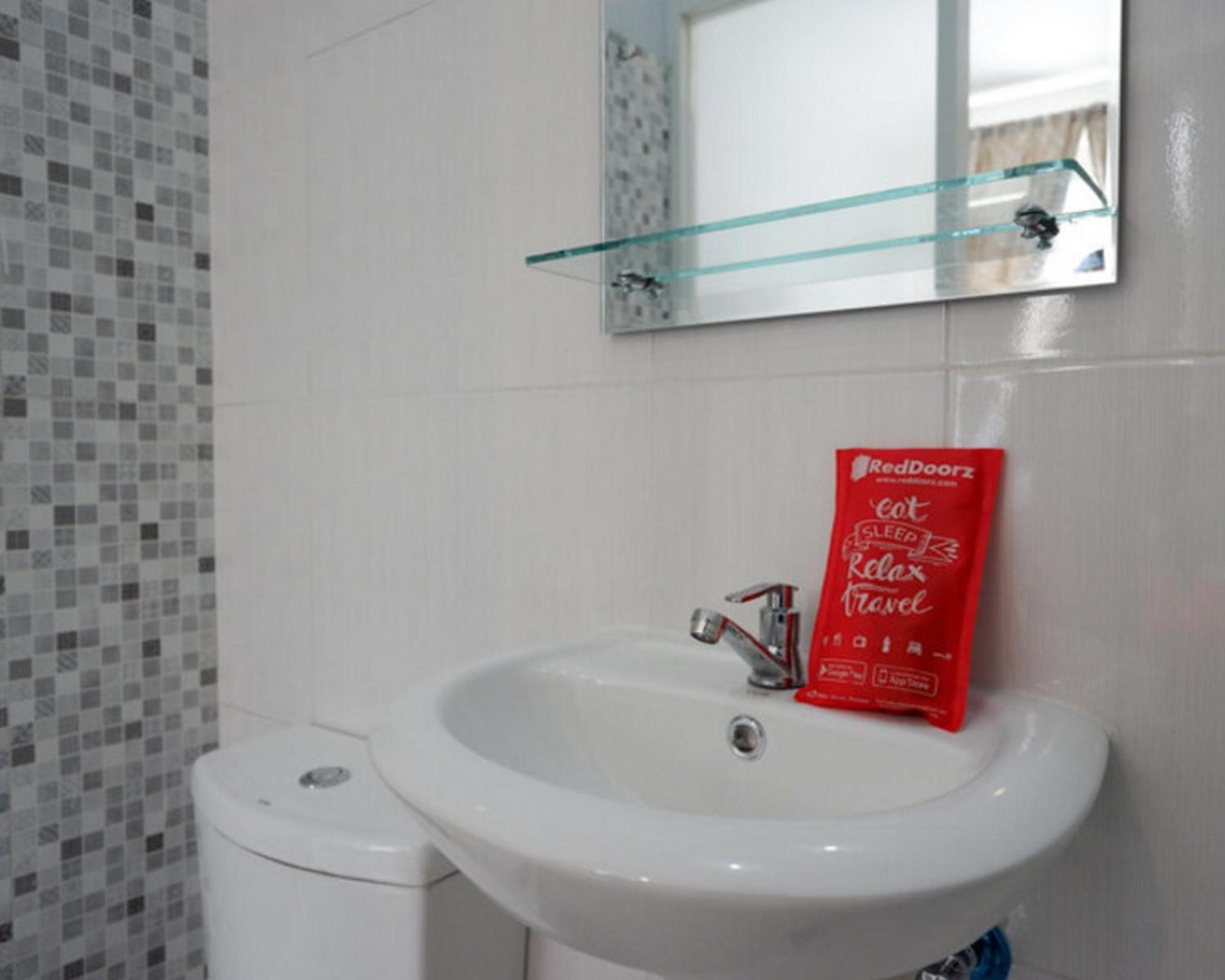 Double Room - Photo 6