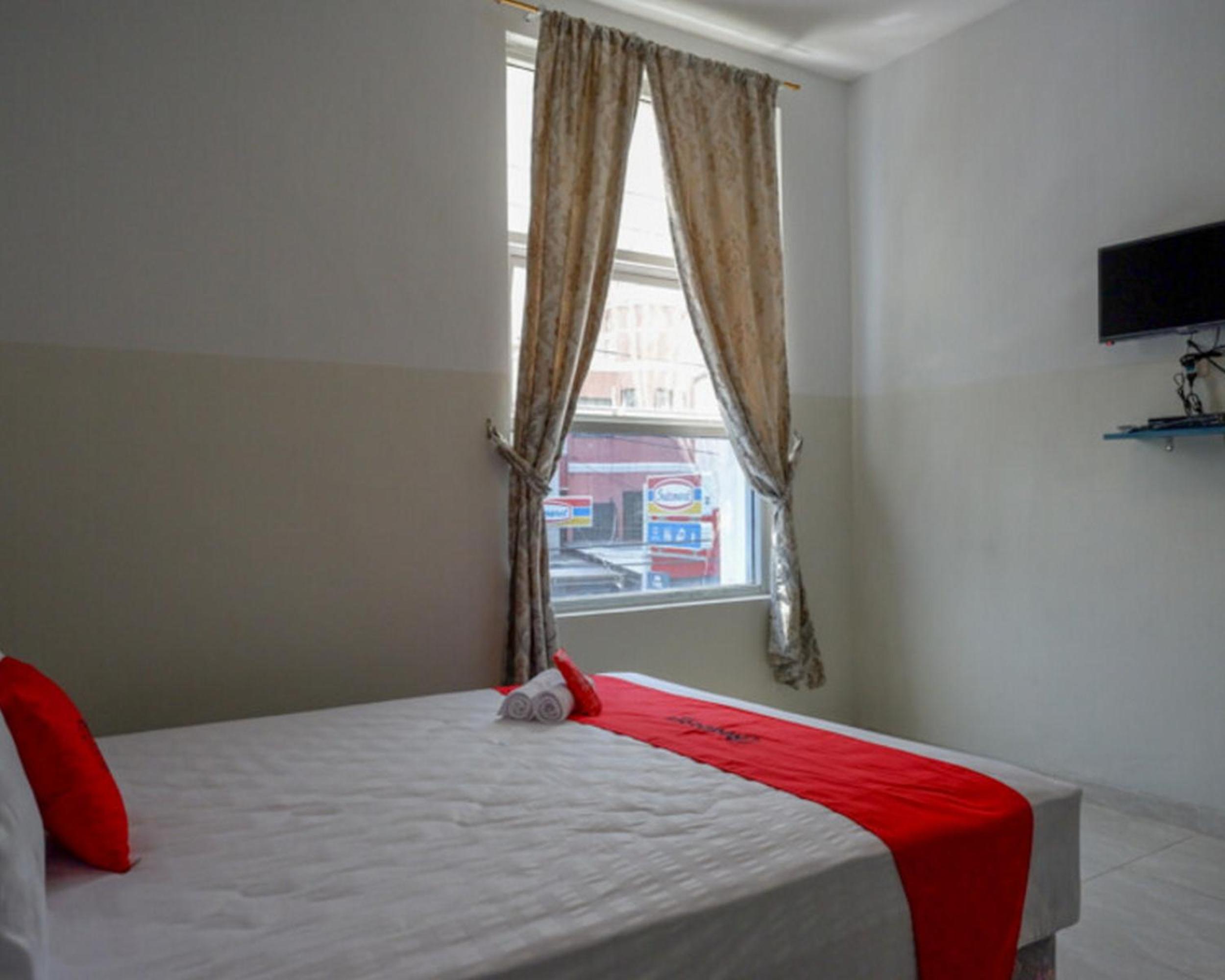 Deluxe Room - Photo 1