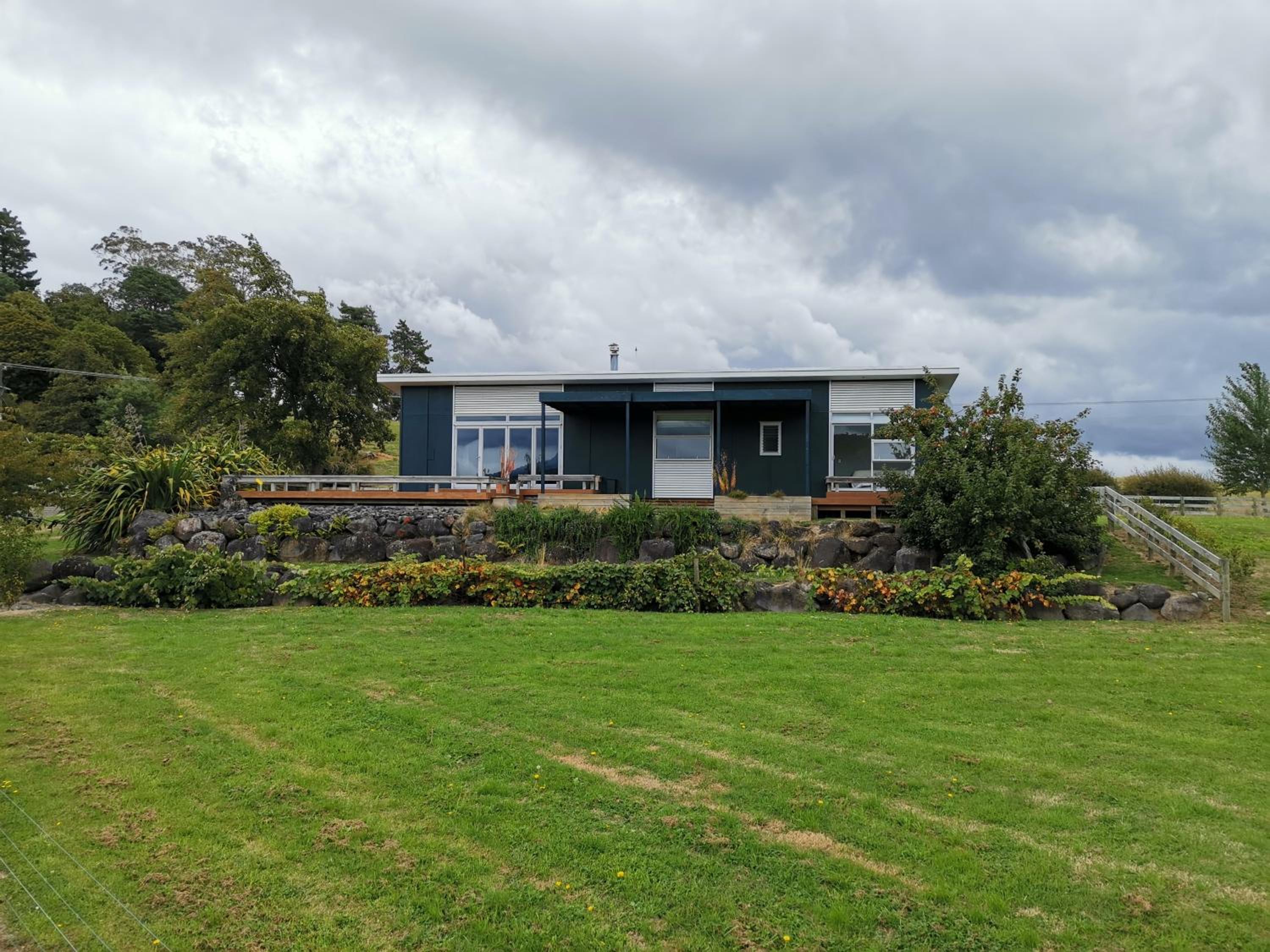 Three-Bedroom House - Photo 25