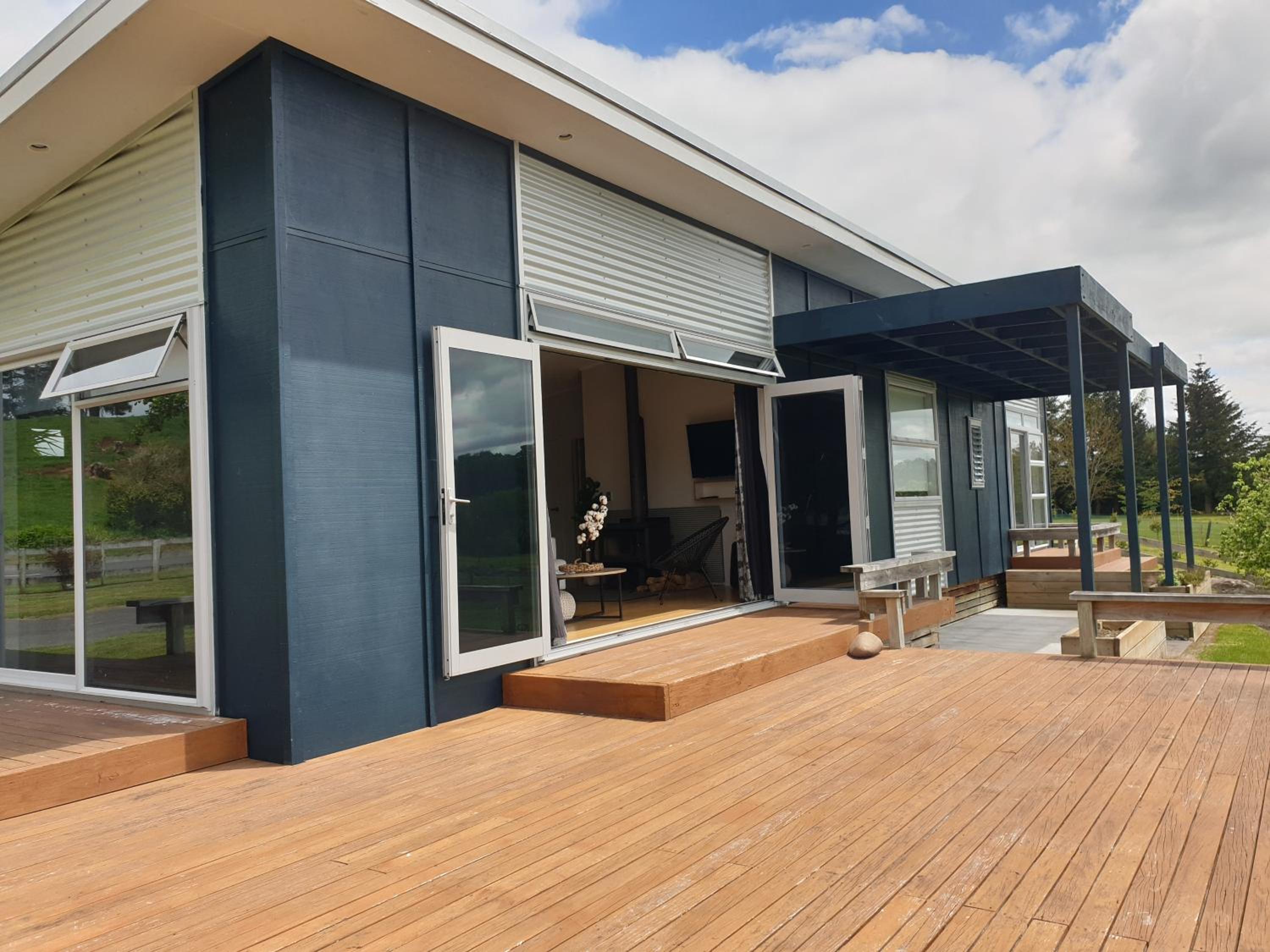 Three-Bedroom House - Photo 23