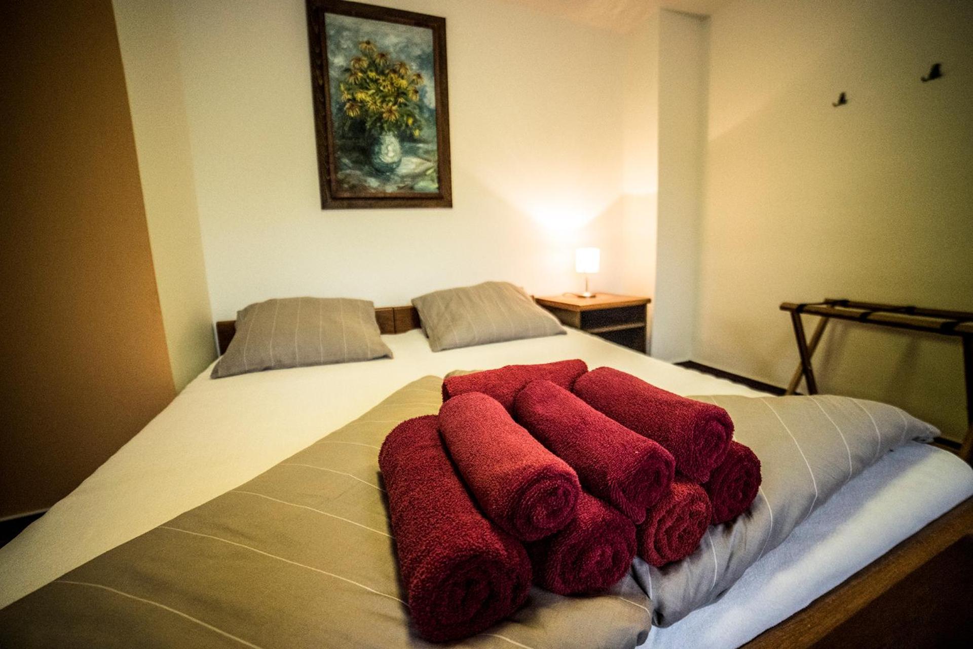 Double or Twin Room - Photo 5