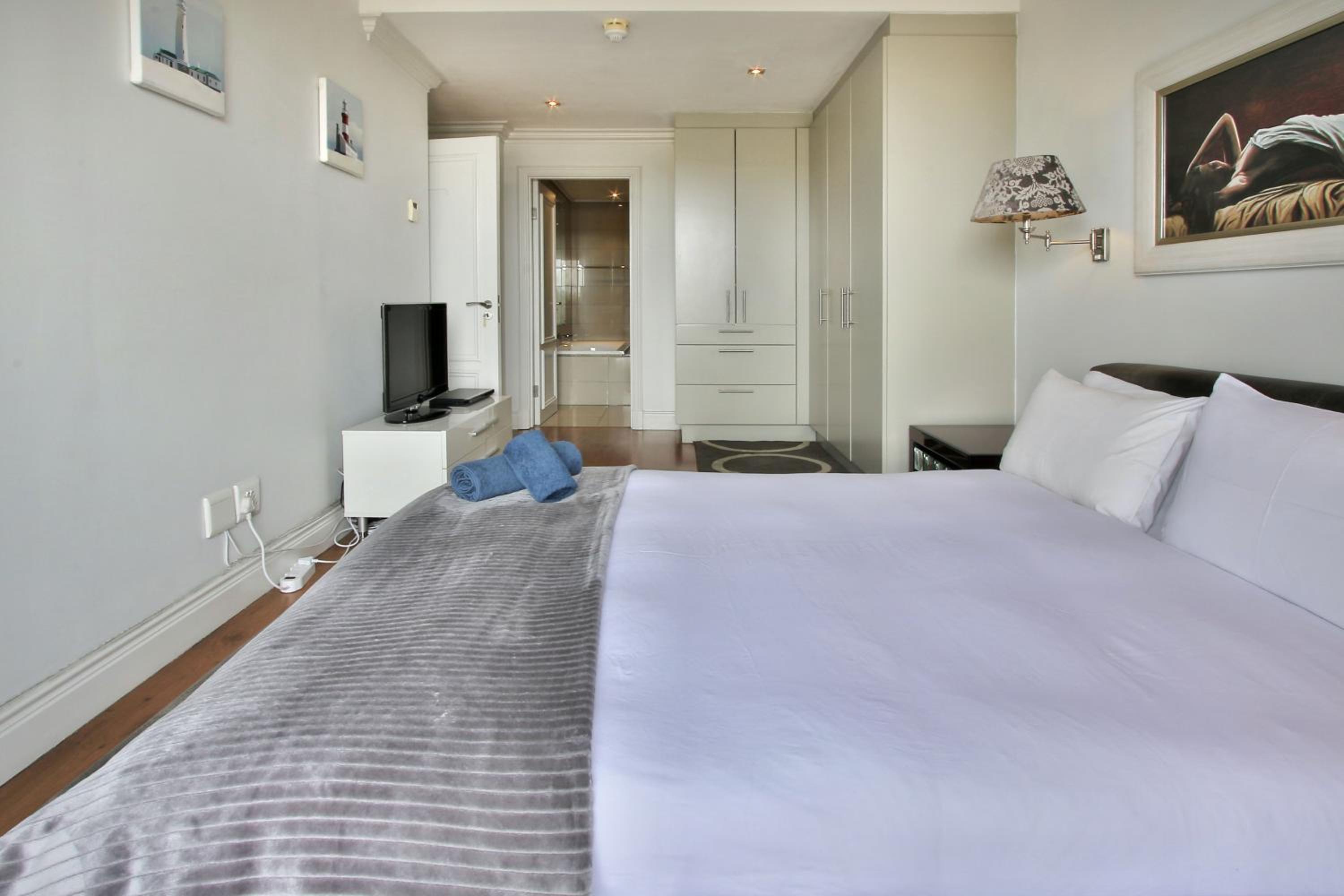 Two-Bedroom Apartment - Photo 1