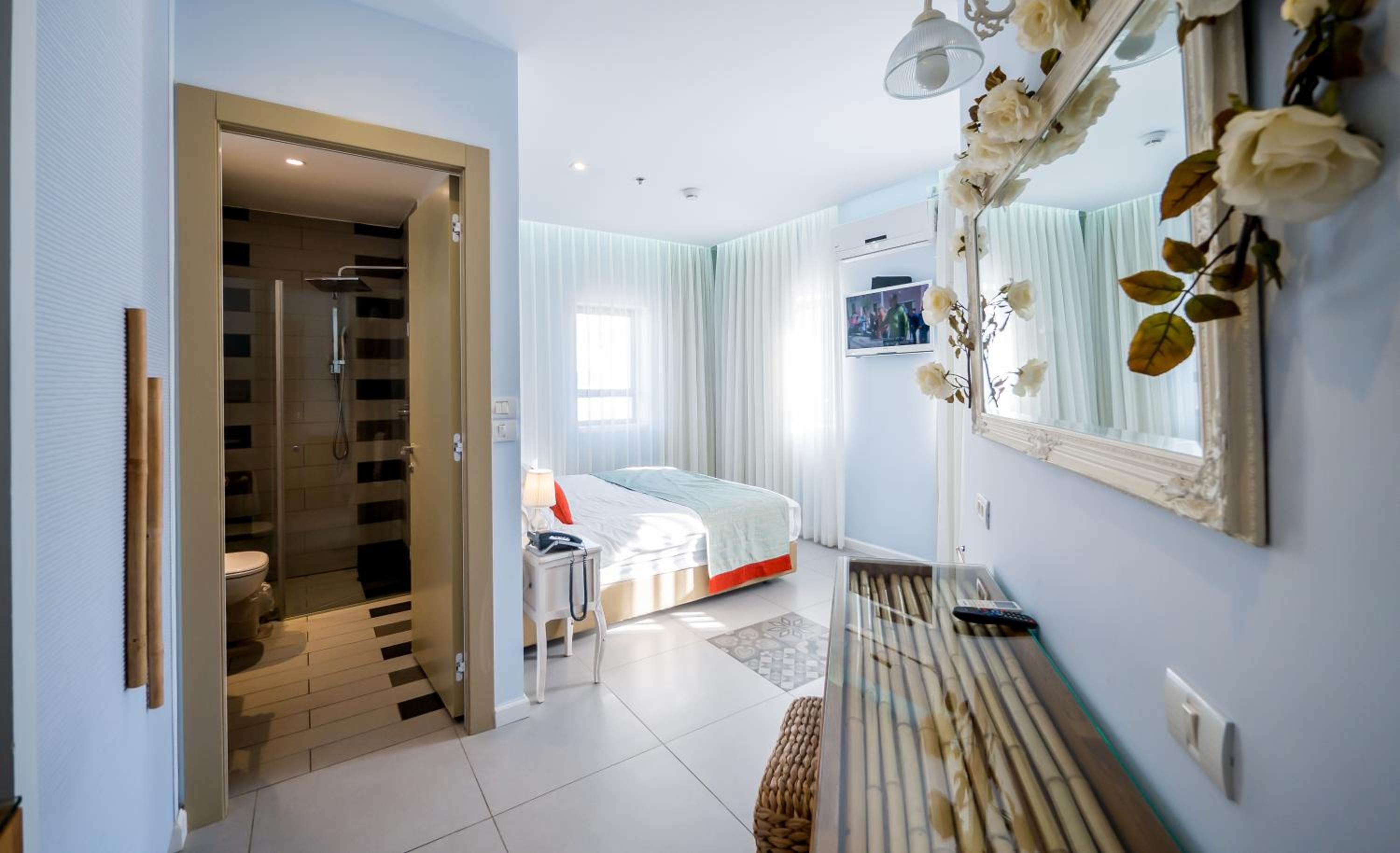 Deluxe Double Room photo 2