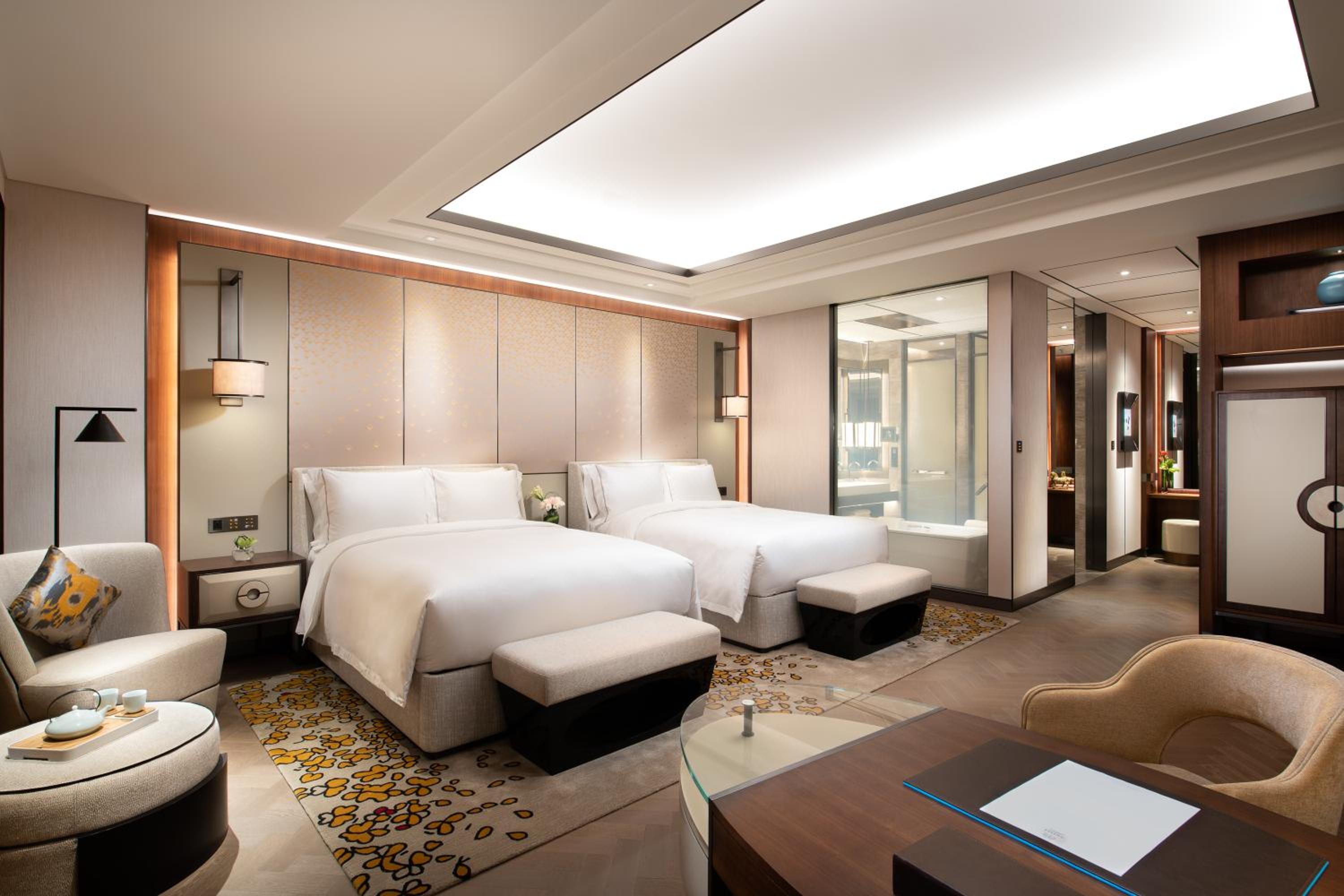 Deluxe Twin Beds Sea View Room - Photo 4