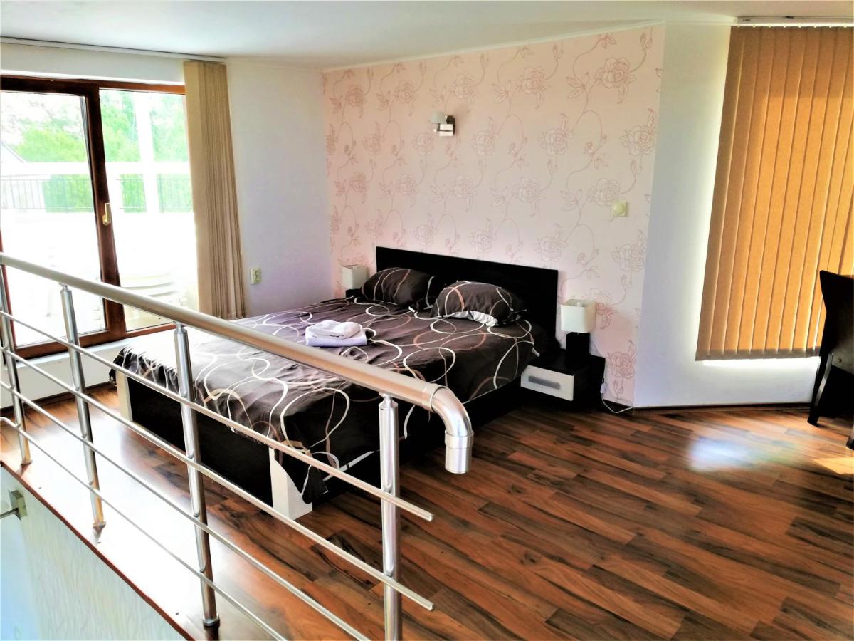 Penthouse Apartment photo 2