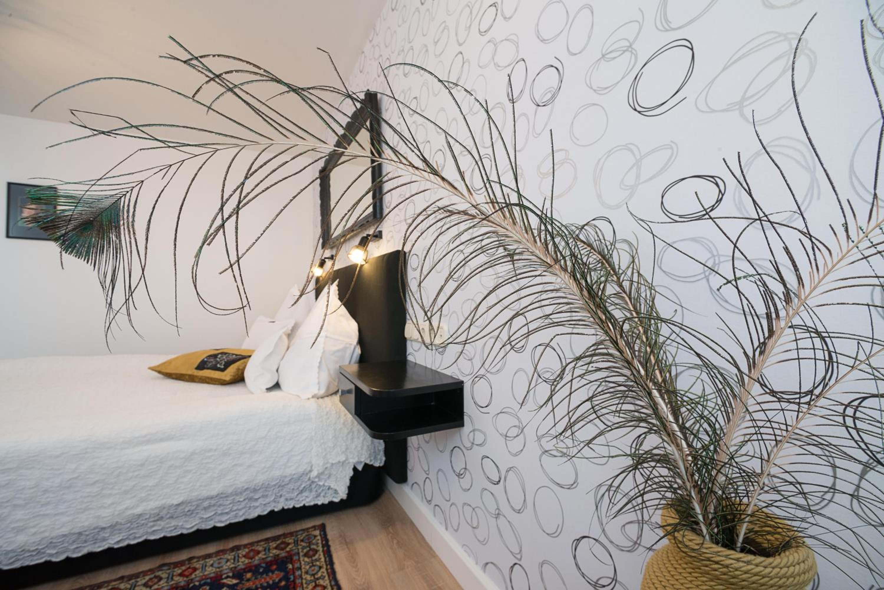 Queen Room with Spa Bath