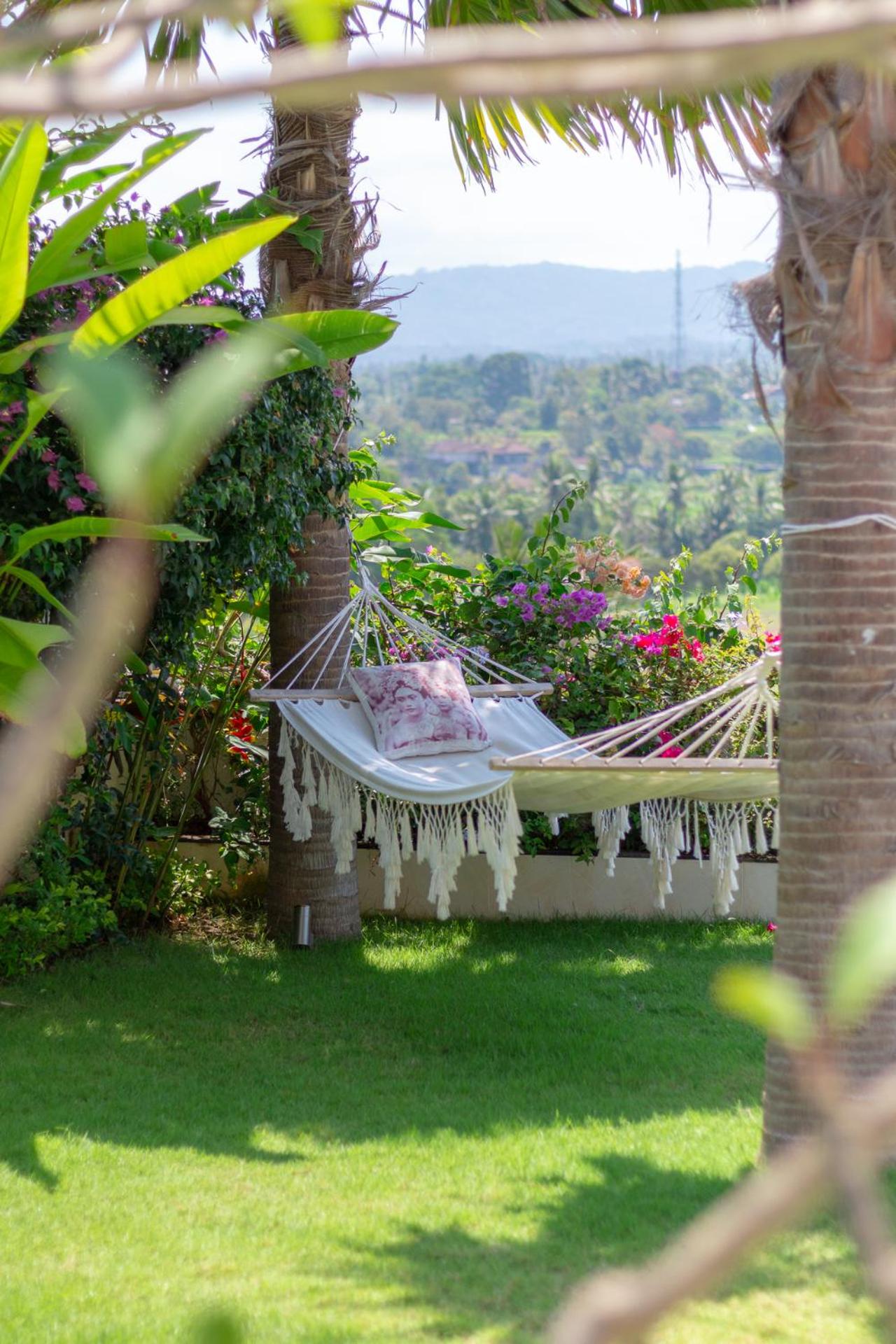 Villa photo 3