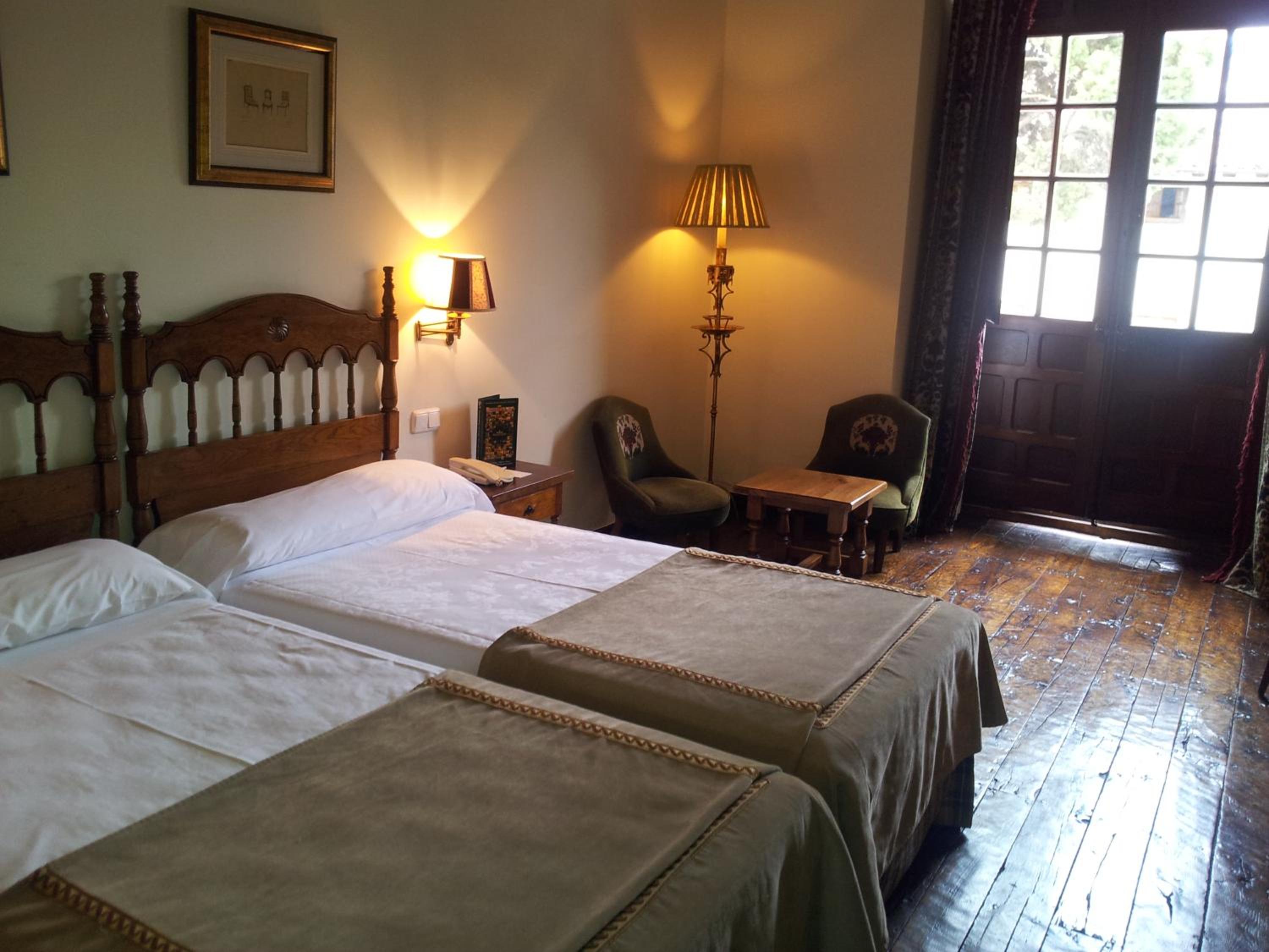 Standard Room - Photo 8