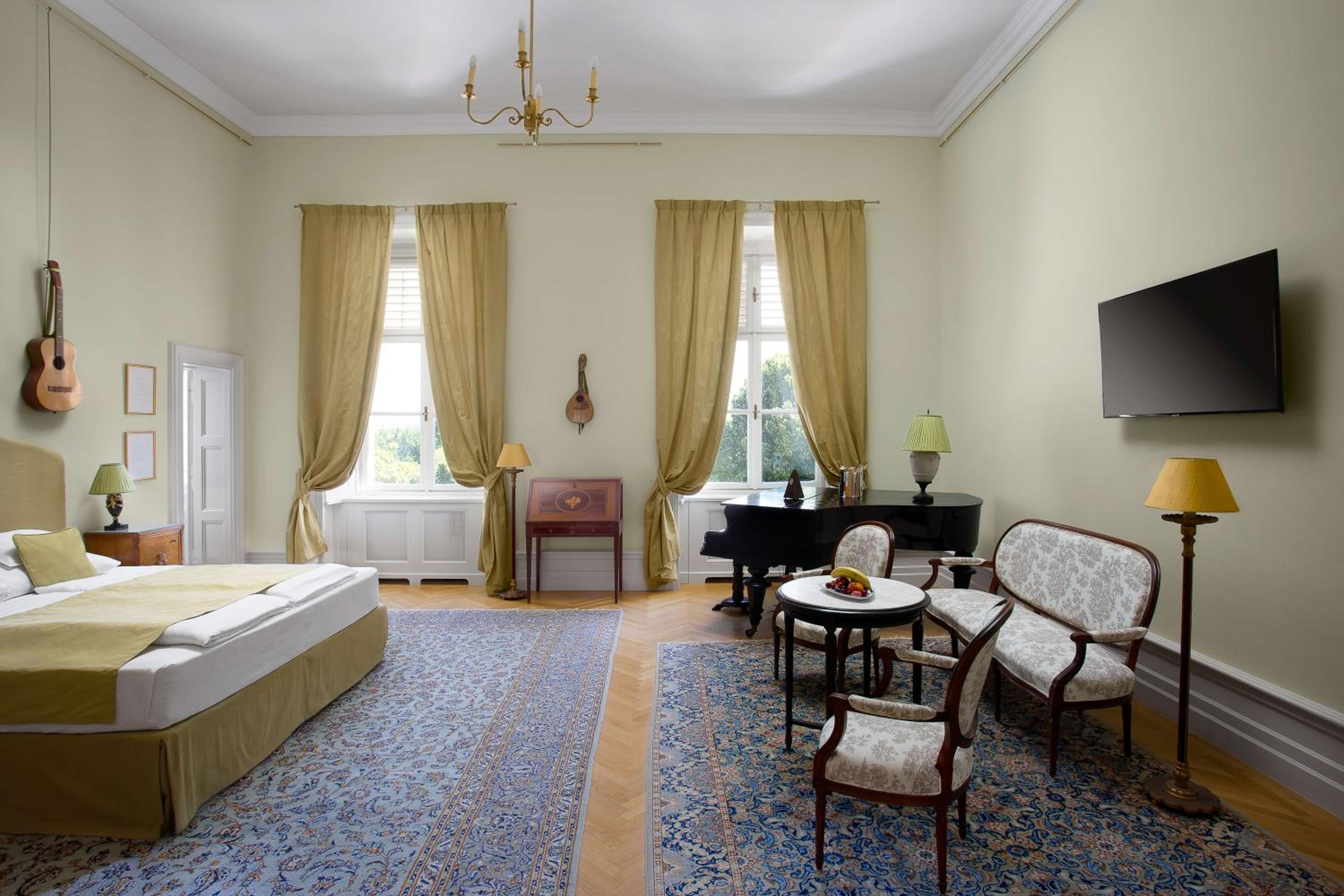 Suite with Garden View photo 1