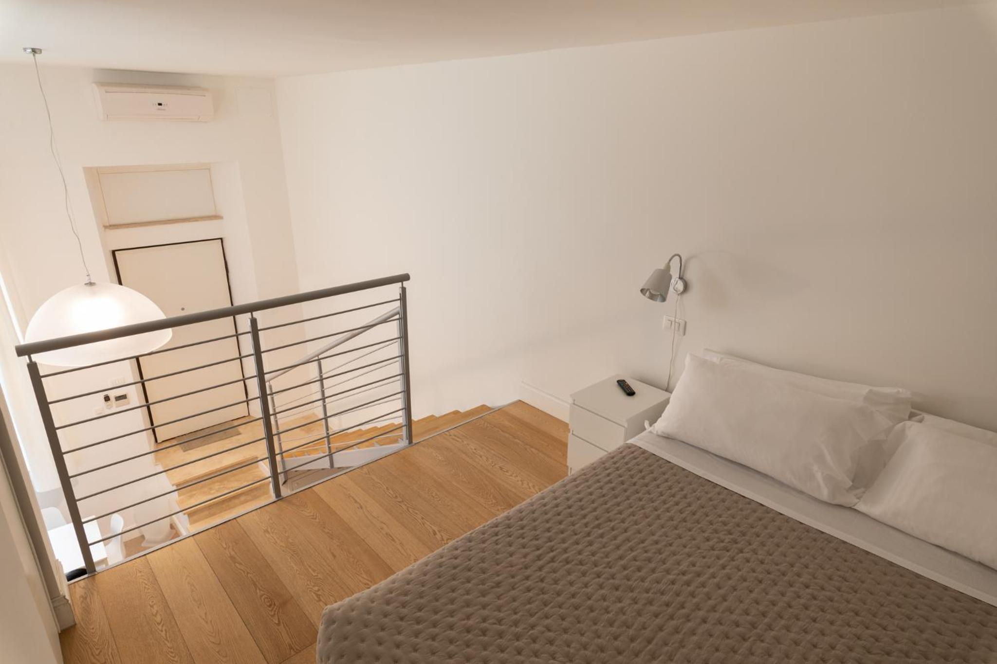 Studio with Terrace - Split Level photo 2