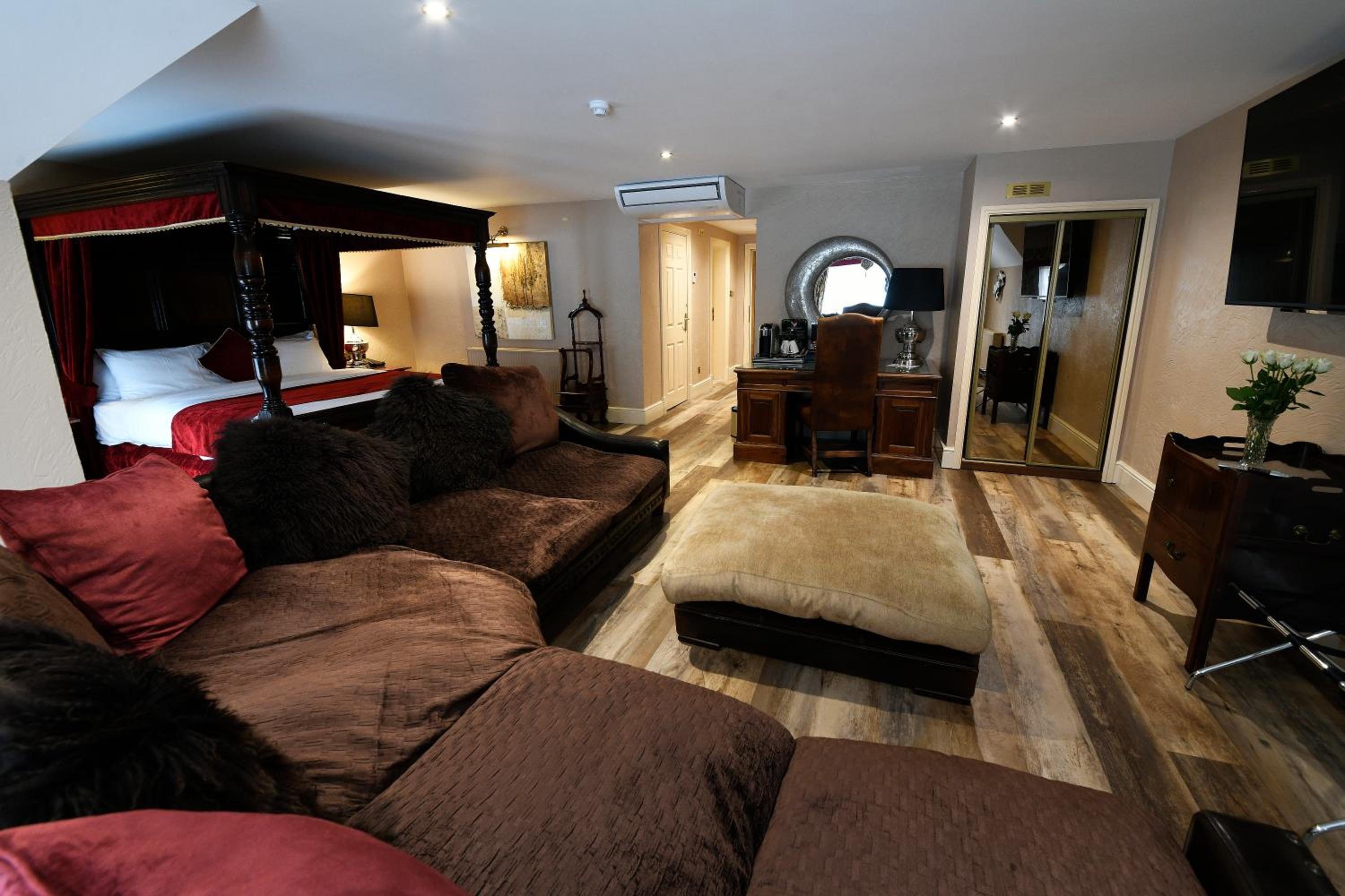 Suite - Passaddhi Suite - Photo 11