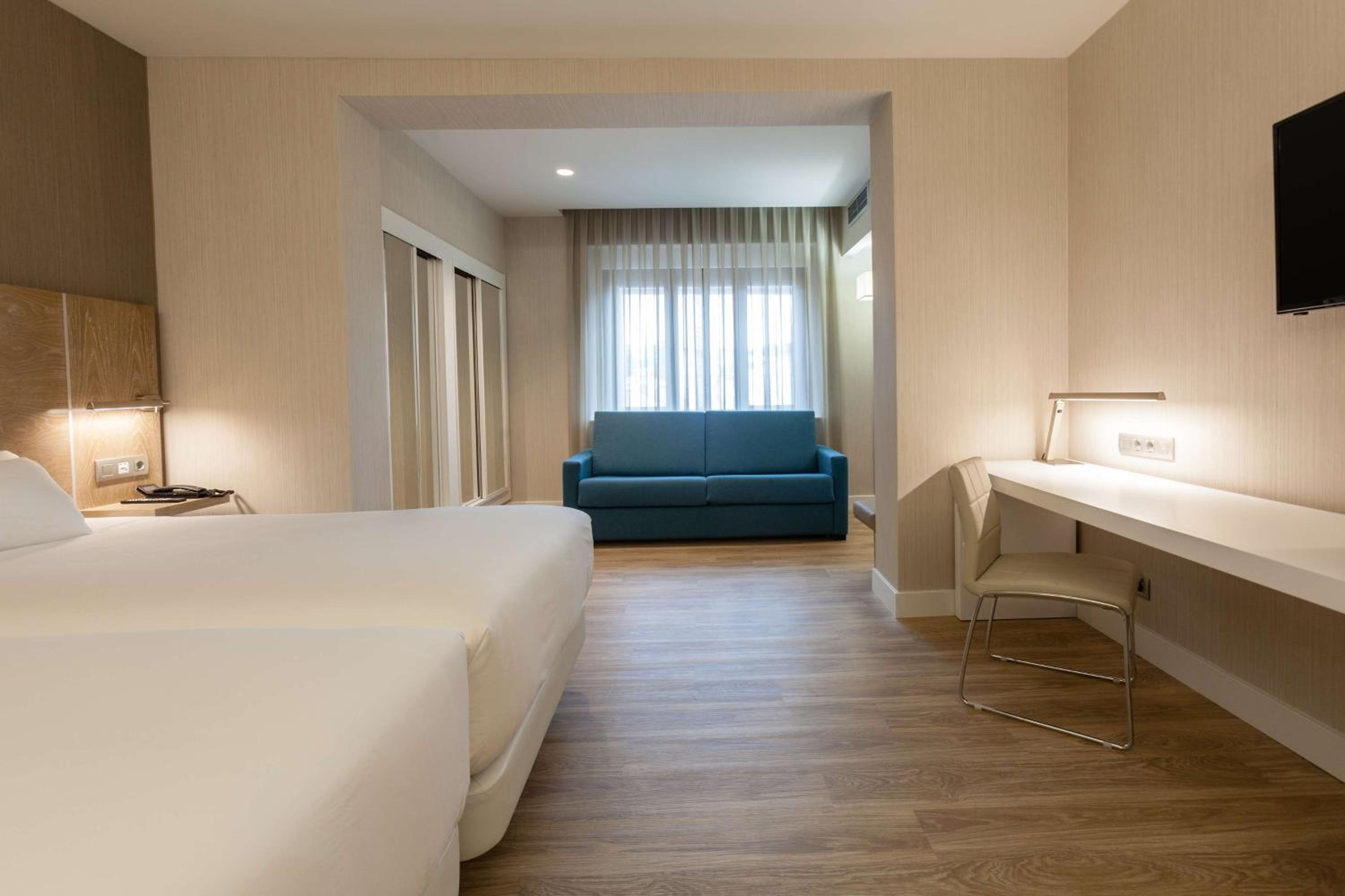 Superior Double or Twin Room - Photo 1