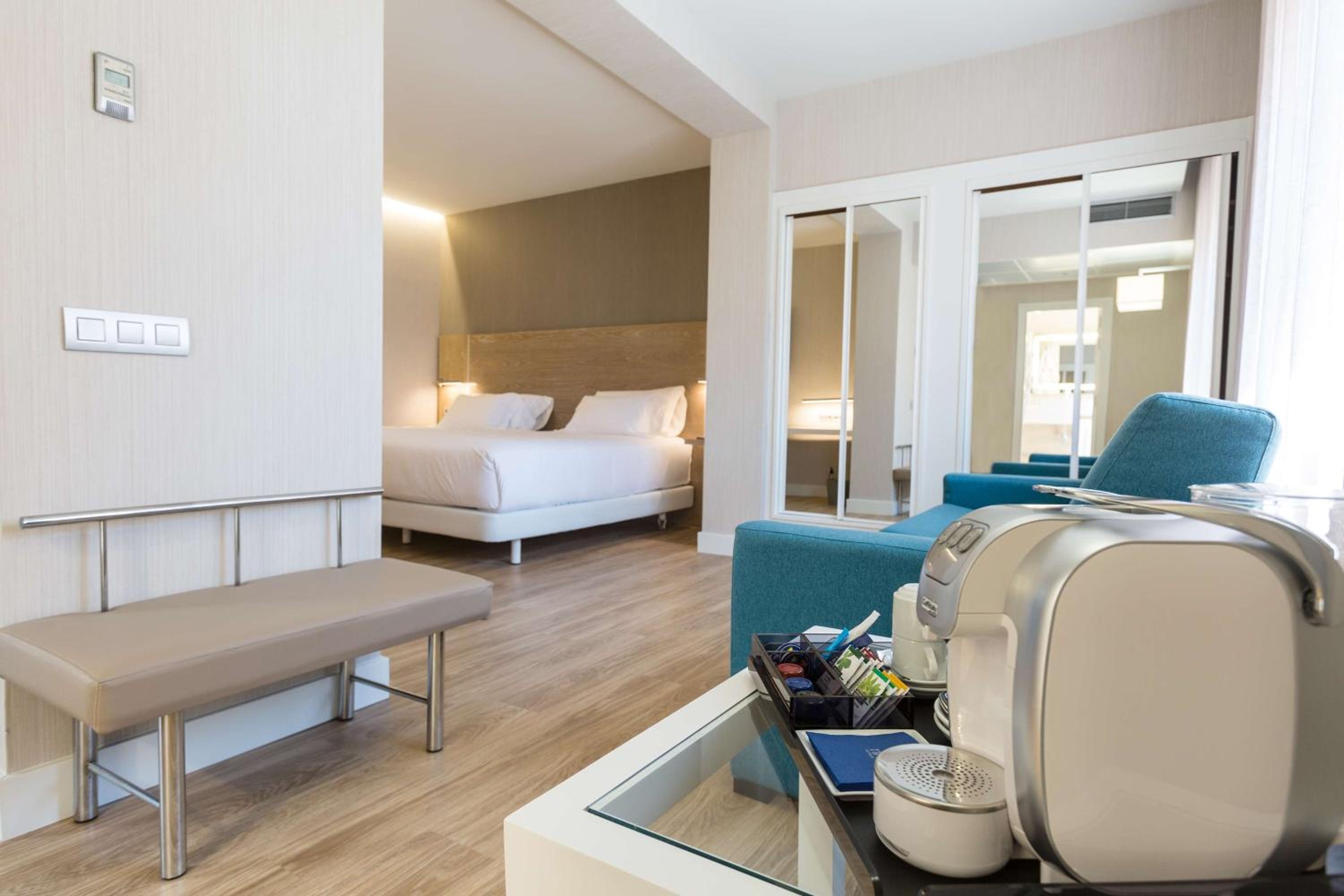 Superior Double or Twin Room - Photo 2