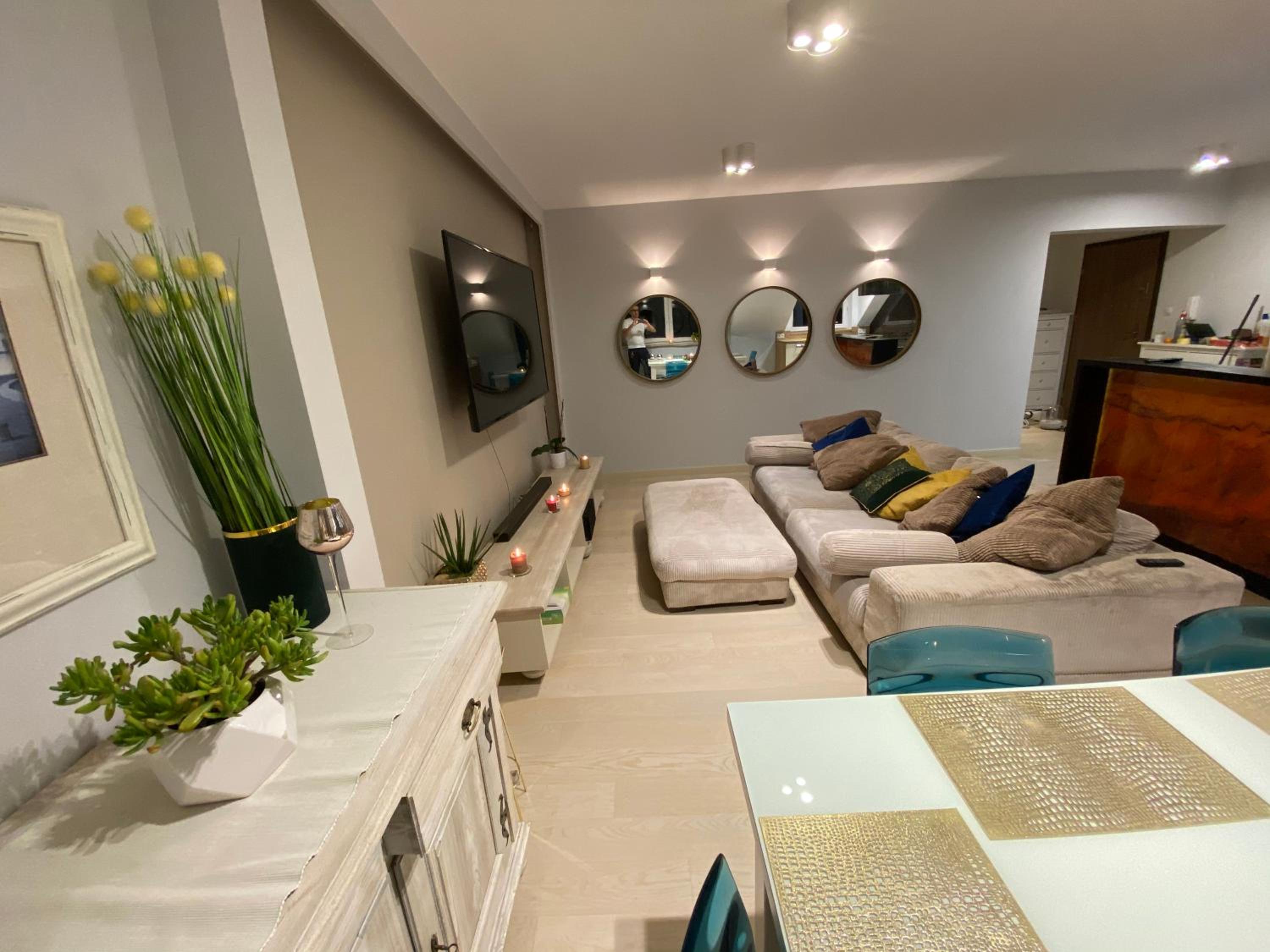 Three-Bedroom Apartment - Photo 23
