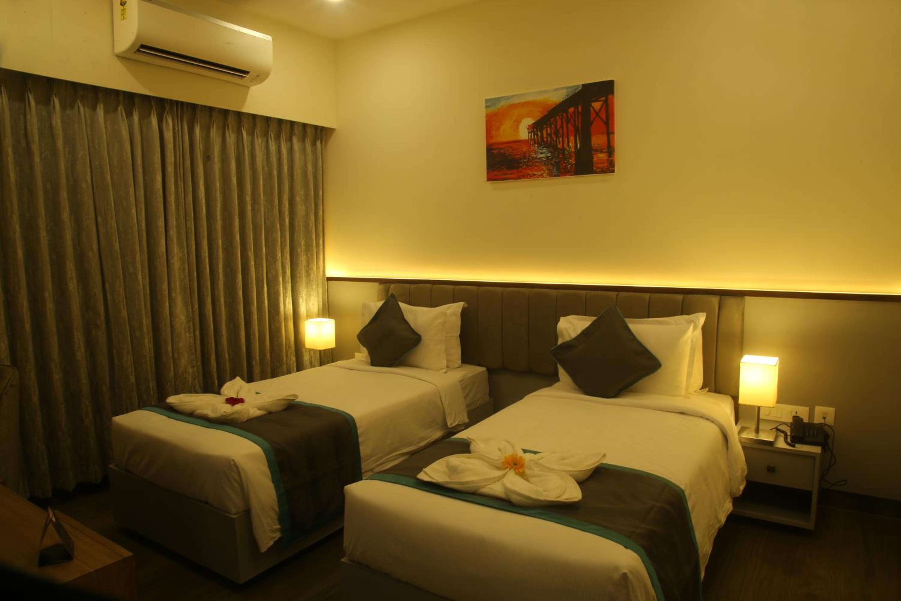 Superior Double or Twin Room - Photo 3