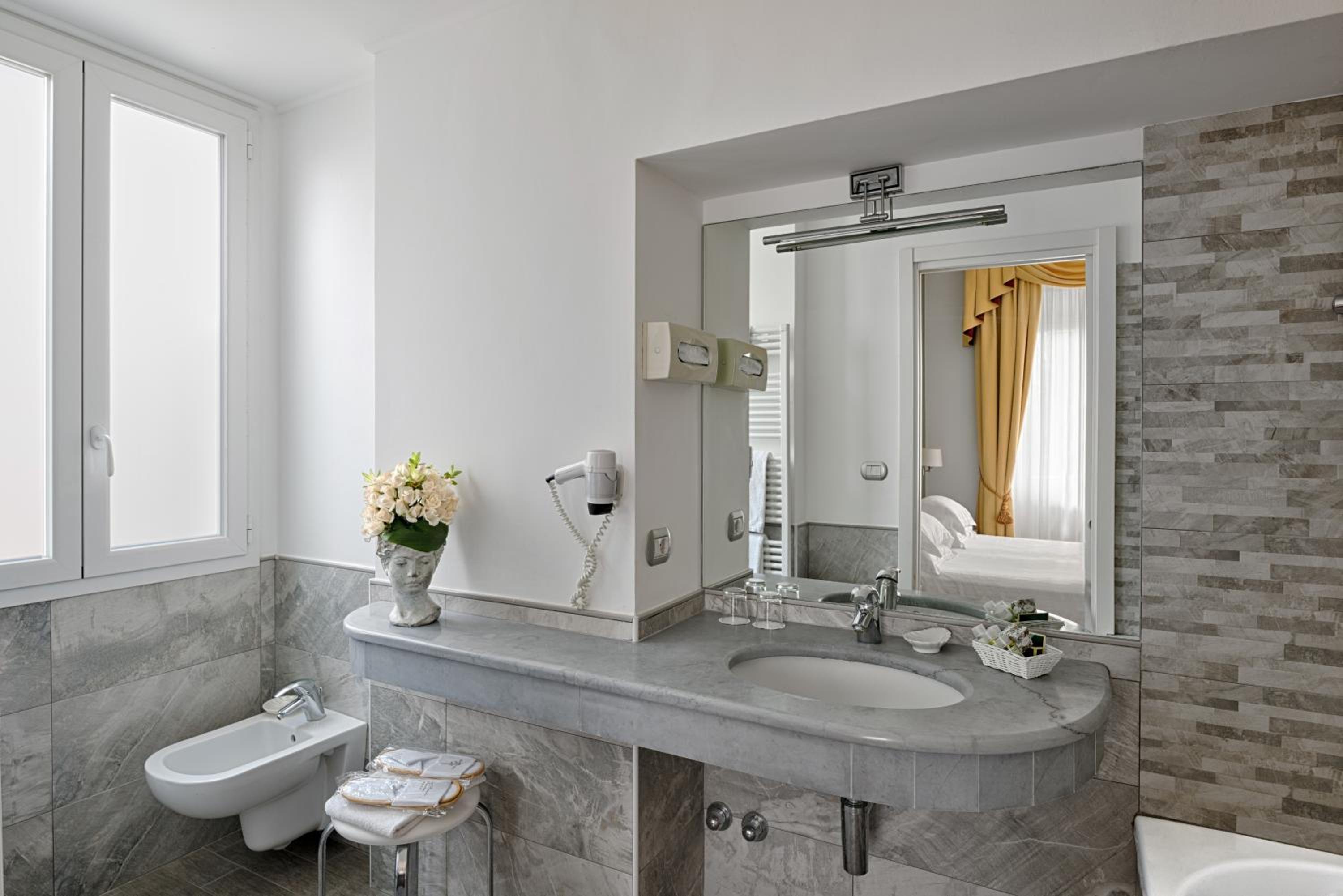 Deluxe Double Room with Sea Side  - Photo 16
