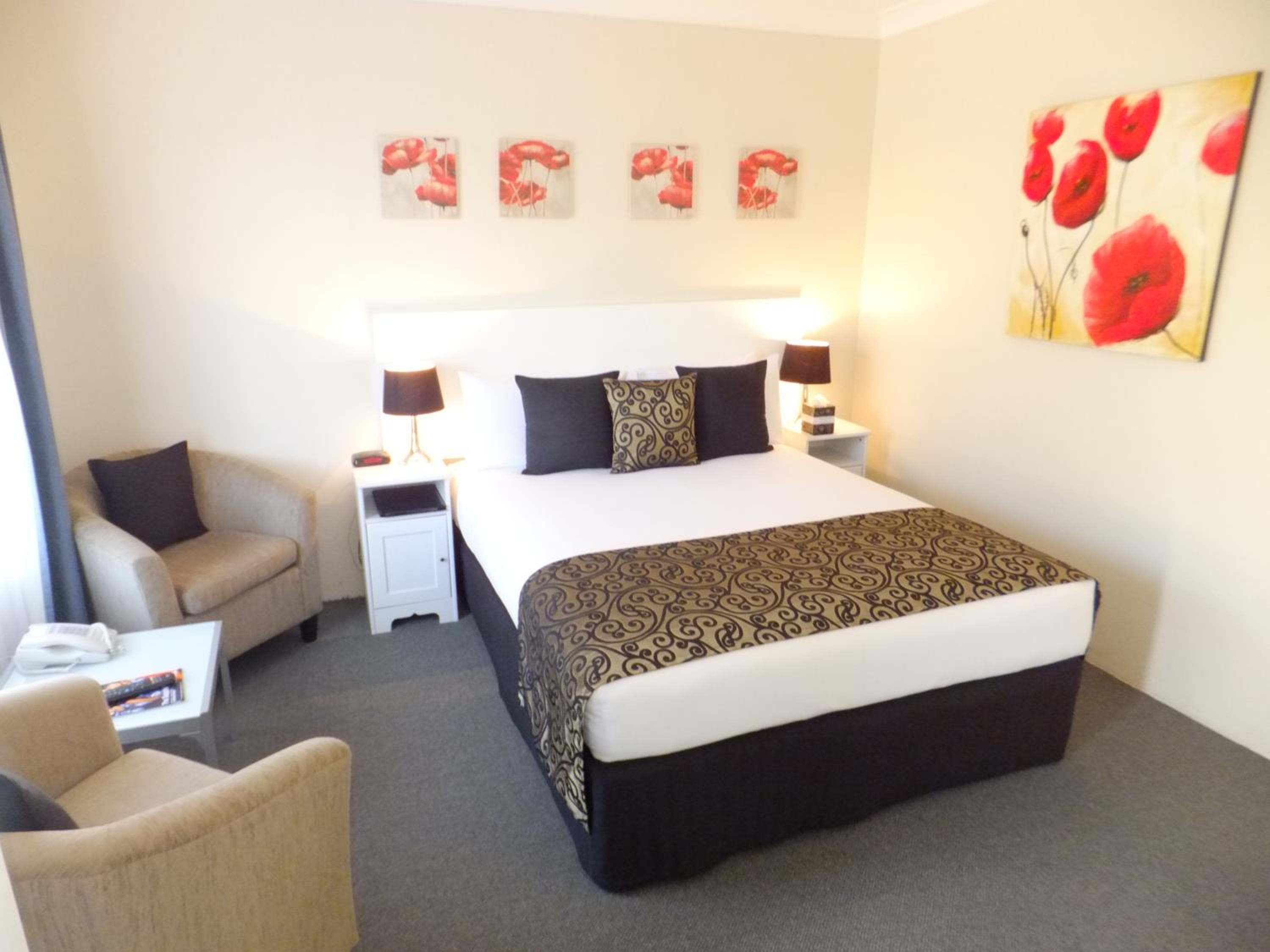 Cottage Queen Room - Photo 6