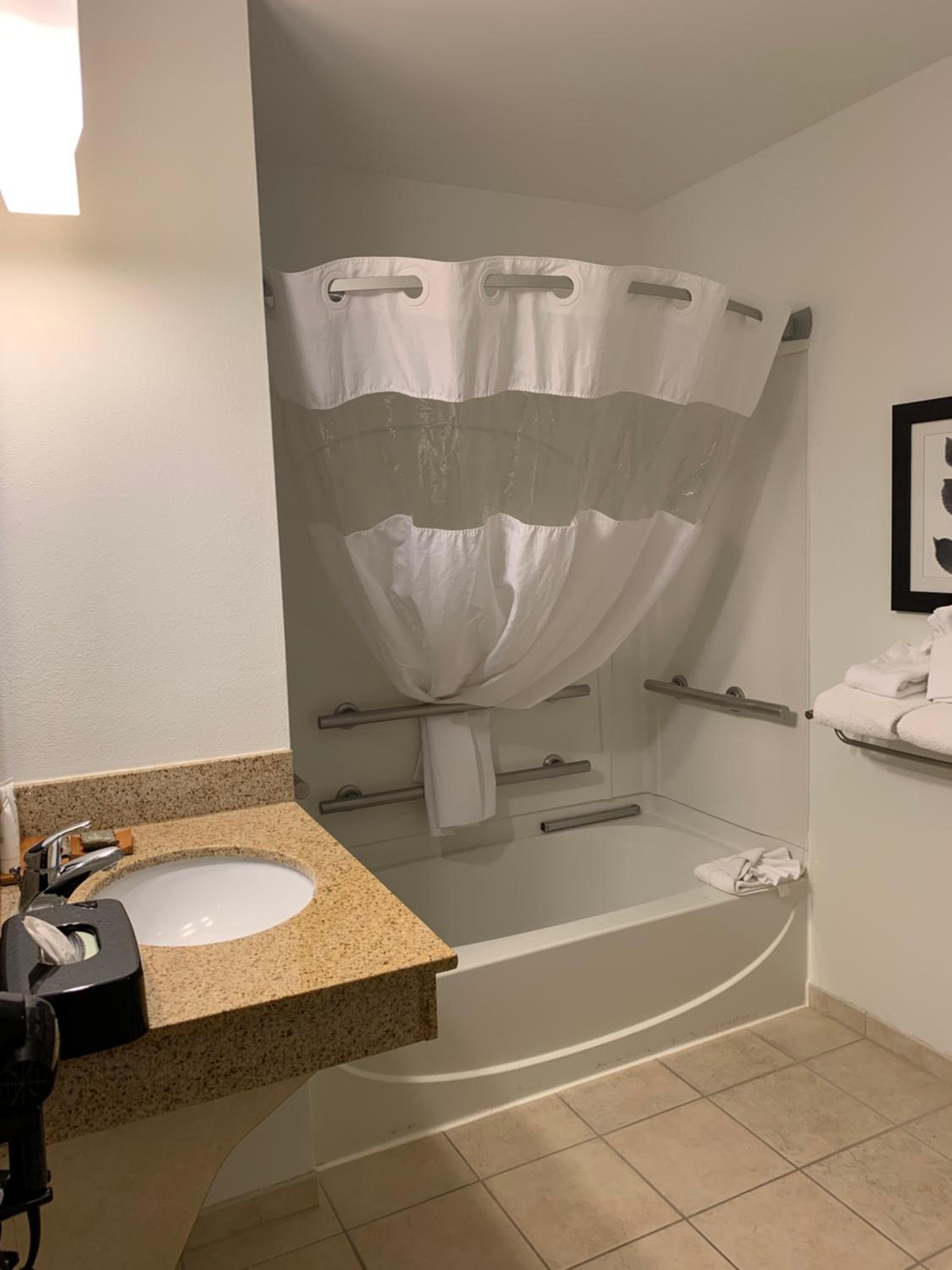 King Room - Disability Access - Photo 2