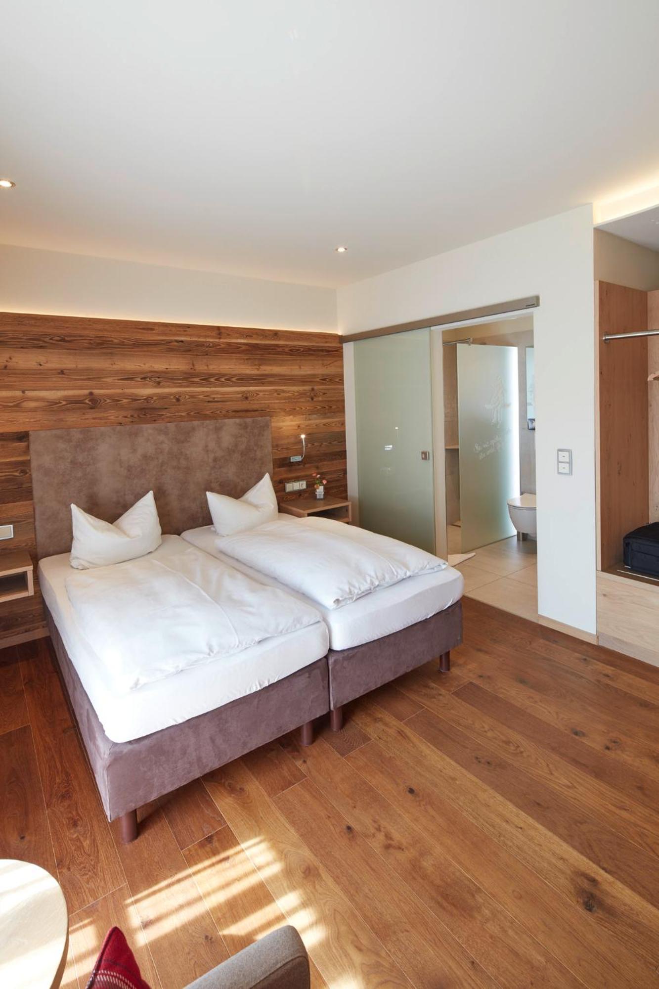 Double Room - Photo 2