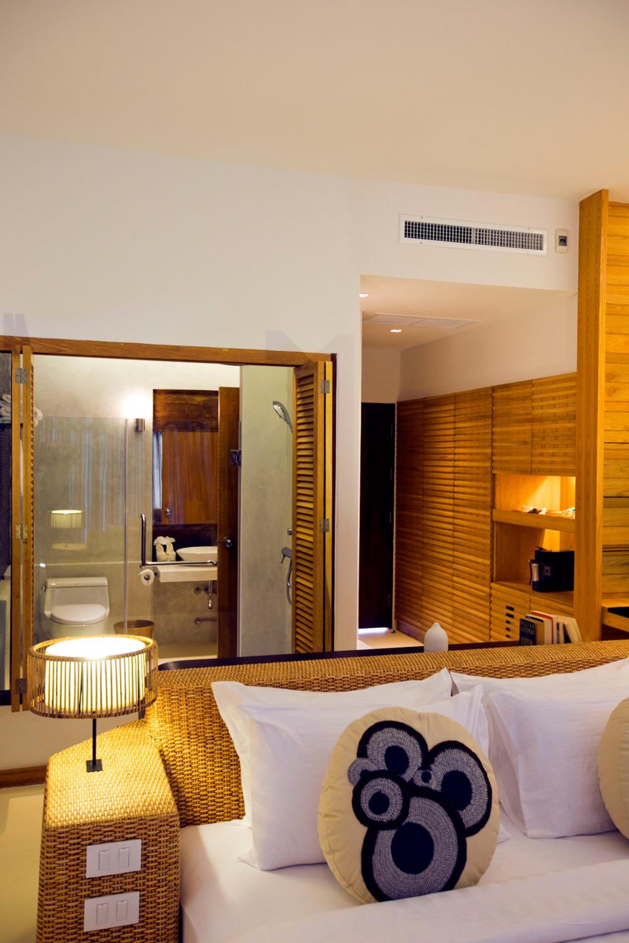 Grand Deluxe Jacuzzi Ocean View - Photo 4