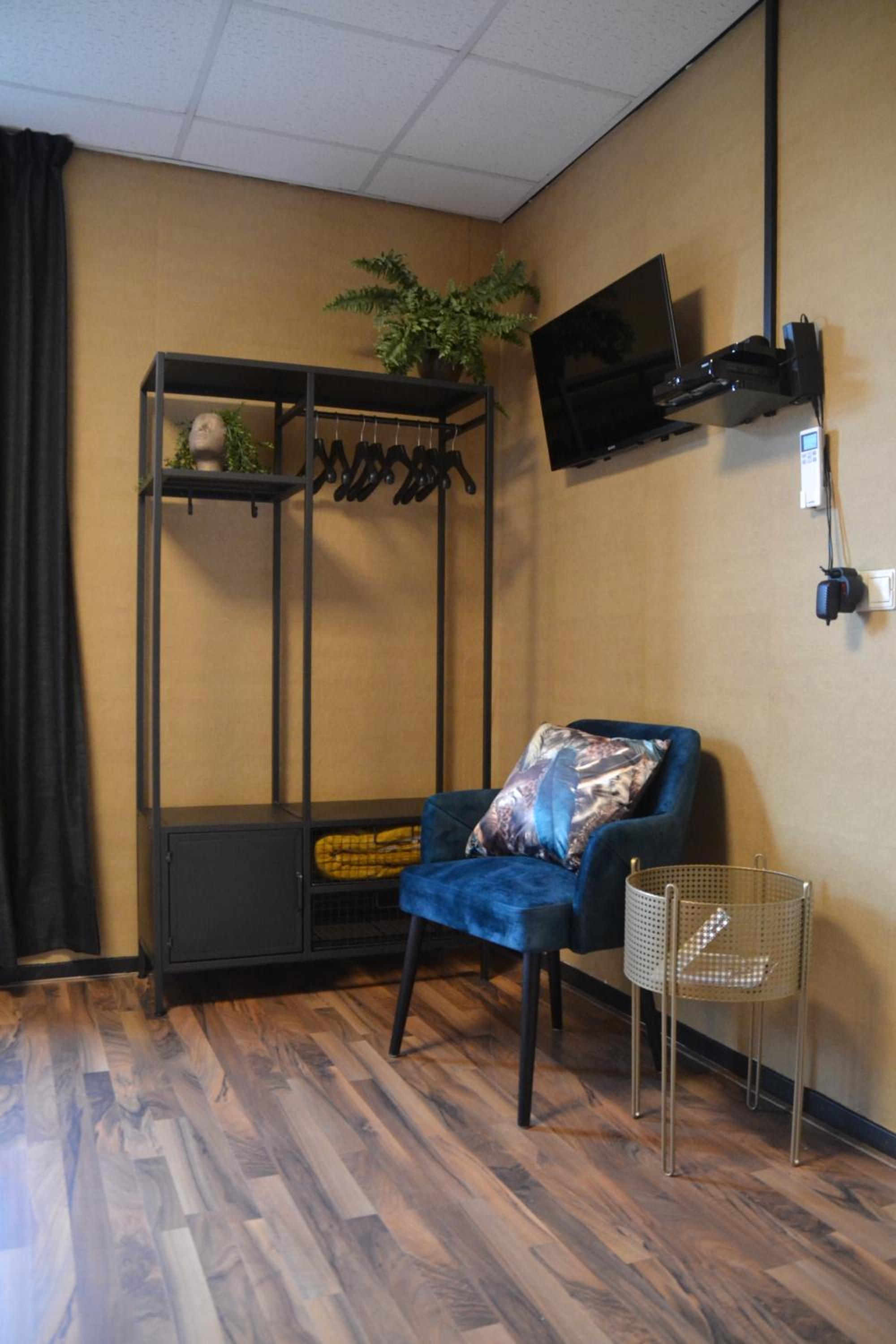Single Room photo 3