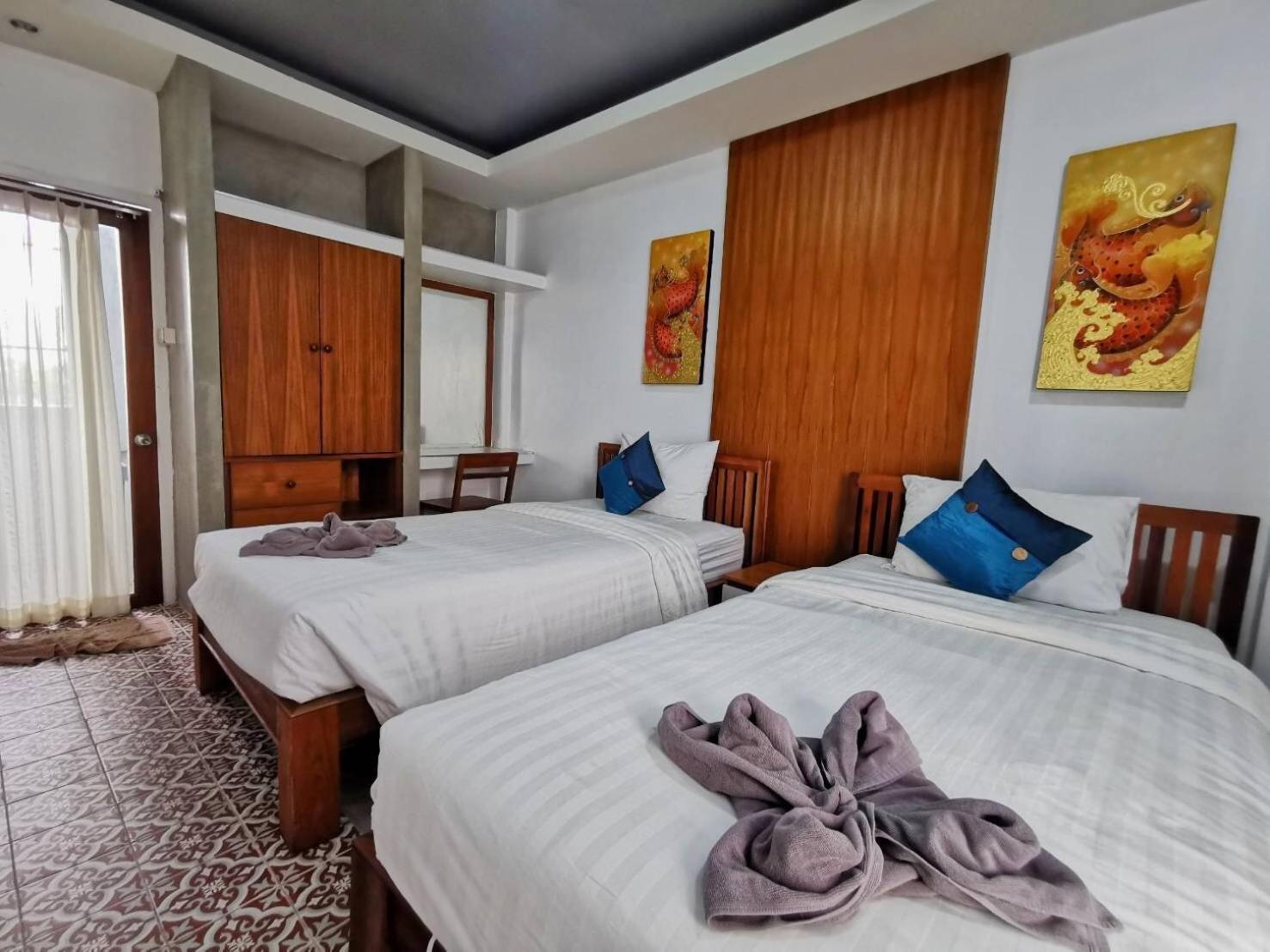 Superior Twin Room - Photo 4