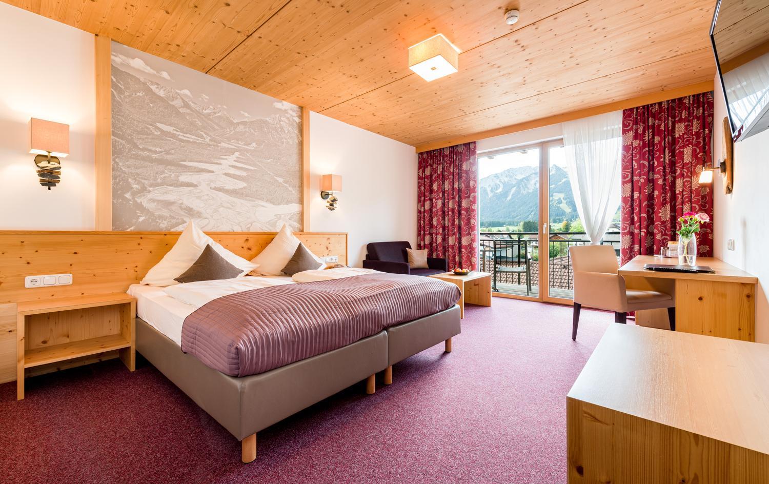 Superior Double Room with Mountain View