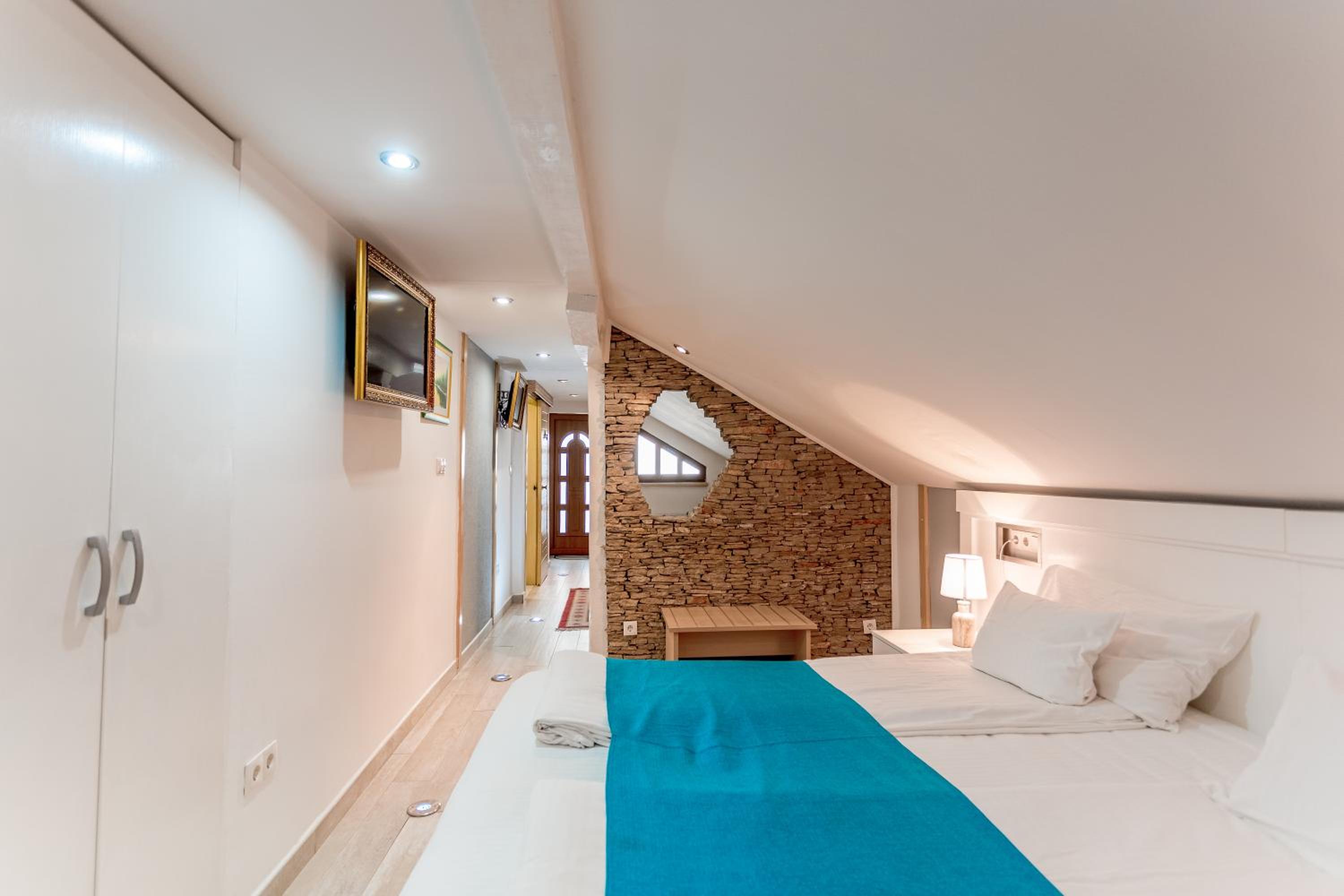 经典四人房