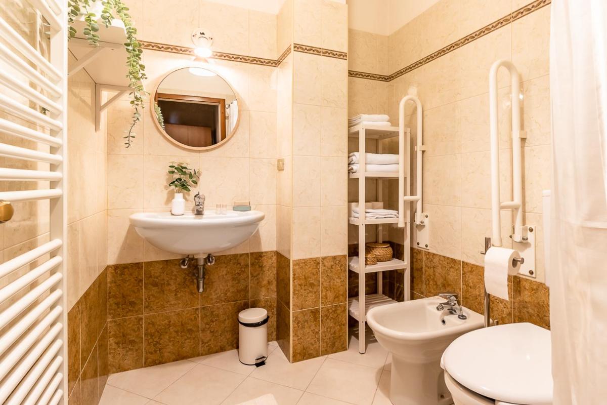 Classic Triple Room photo 2