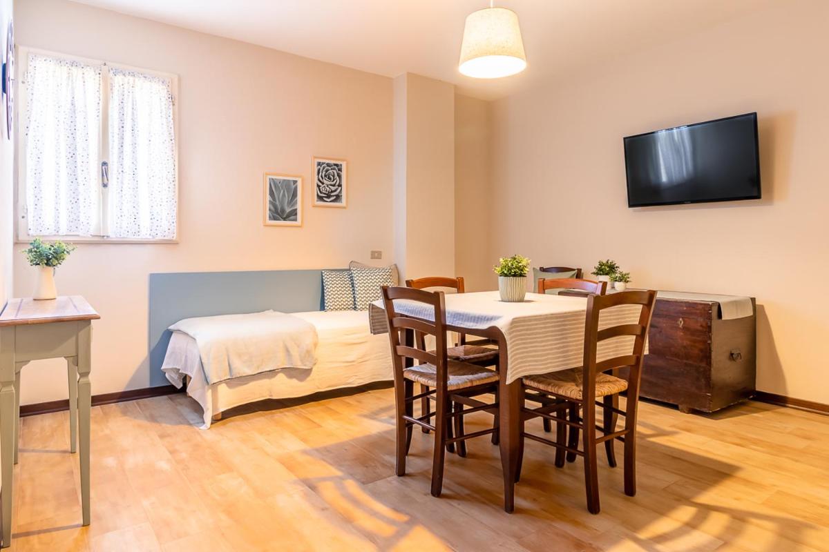 Classic Triple Room photo 2