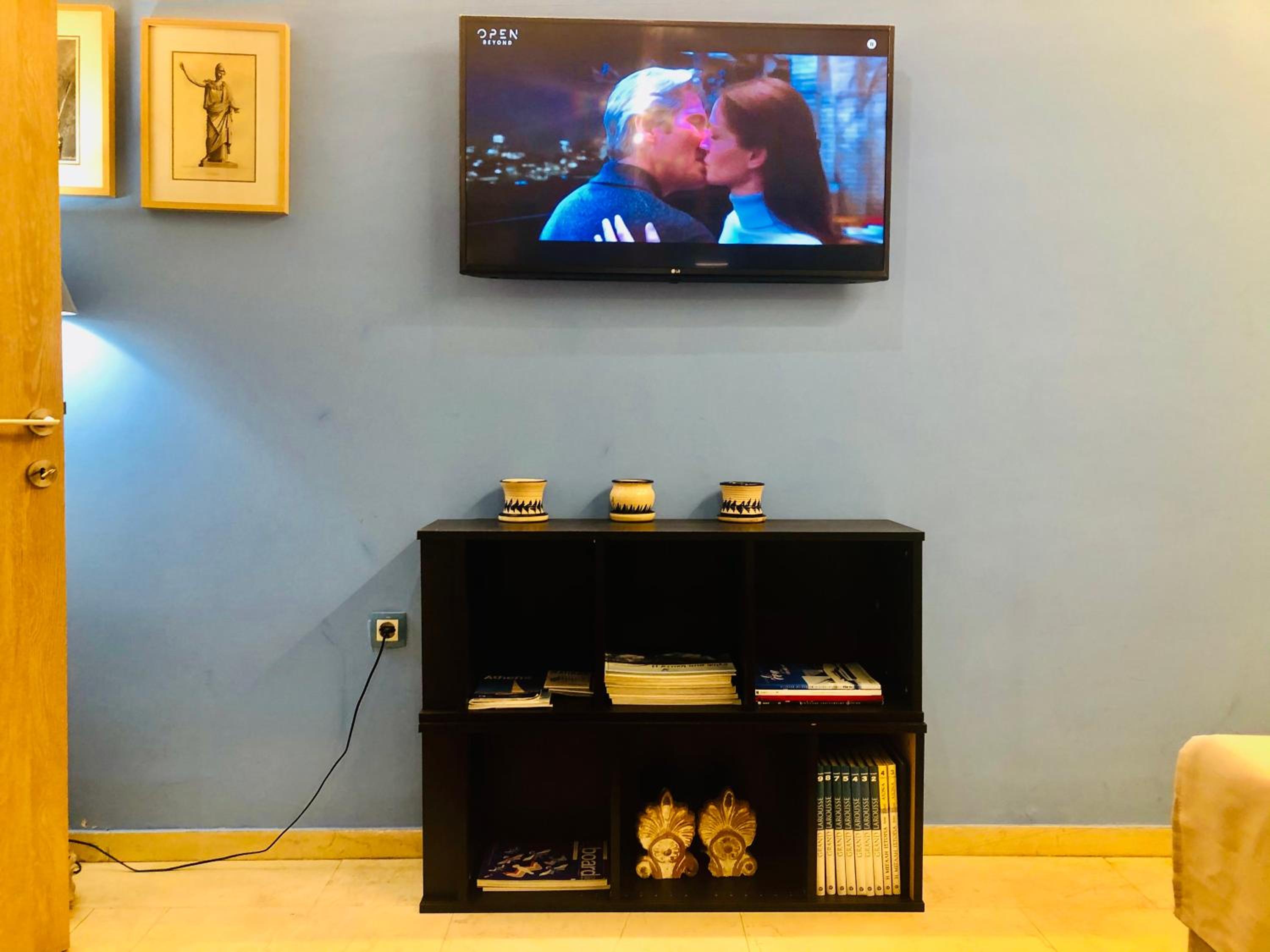 One-Bedroom Apartment - Photo 16