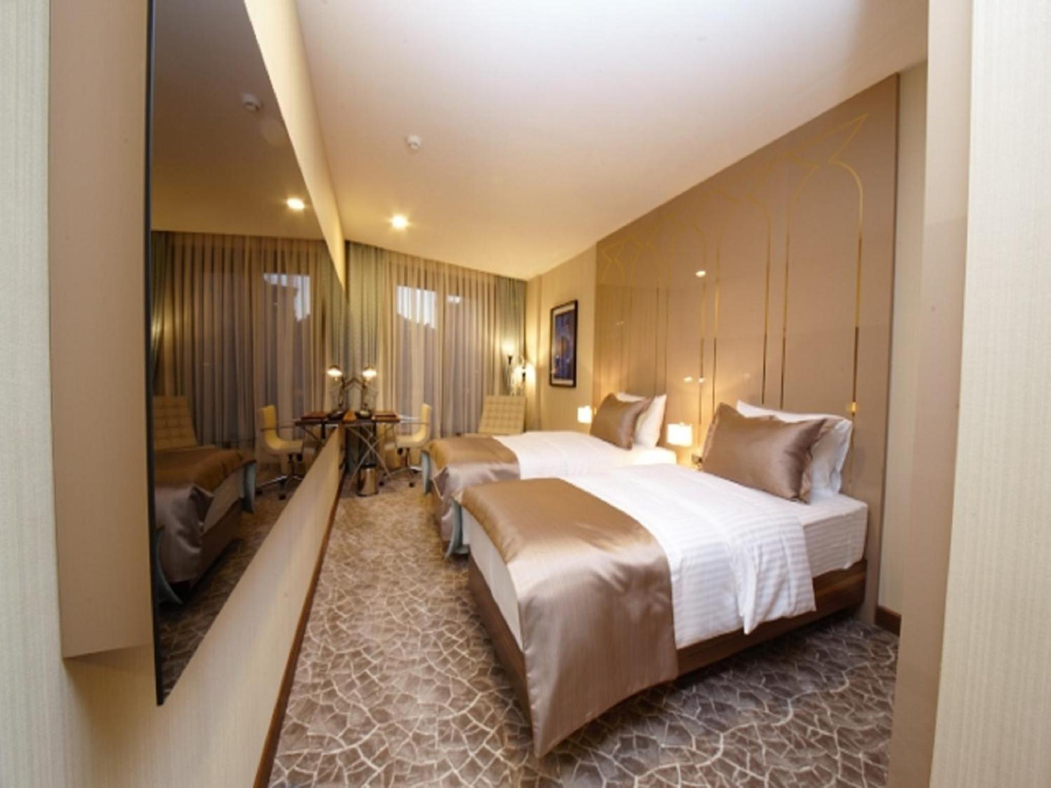Deluxe Twin Room photo 1