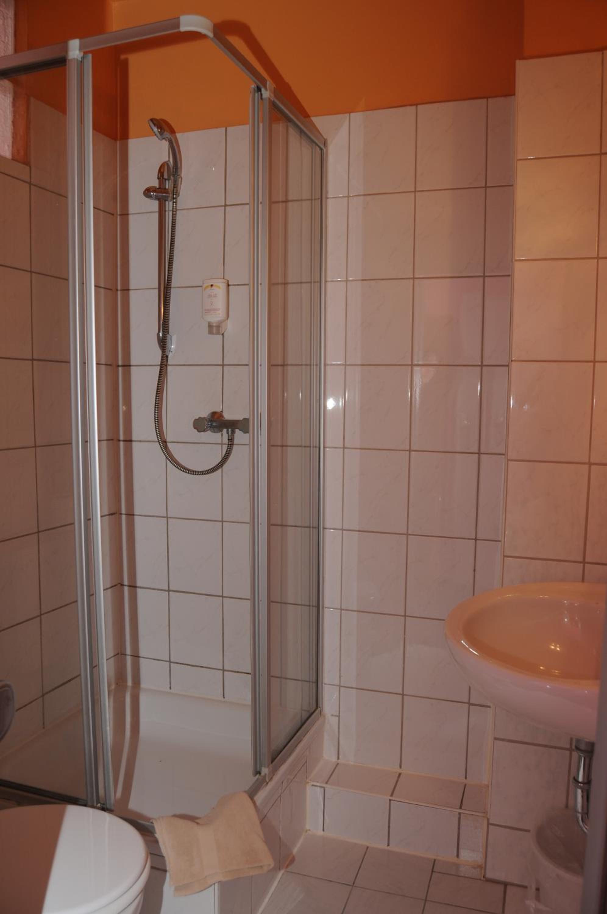 Double Room - Photo 3