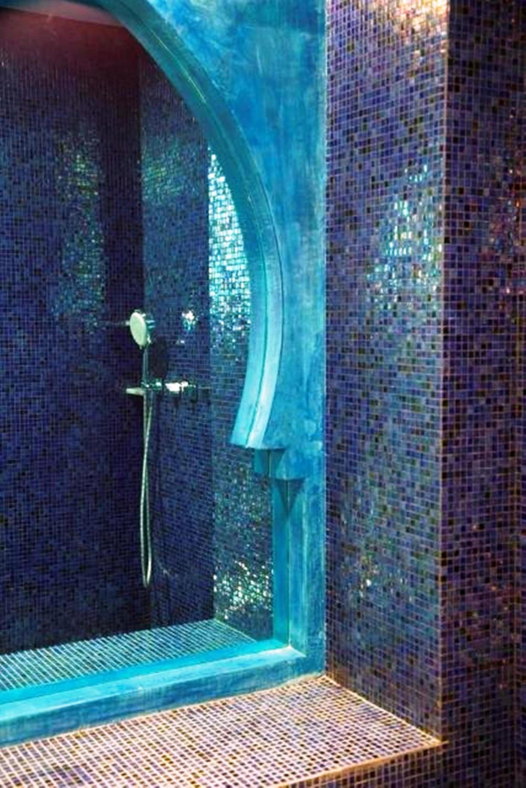 Junior Suite with Pool View - Photo 13