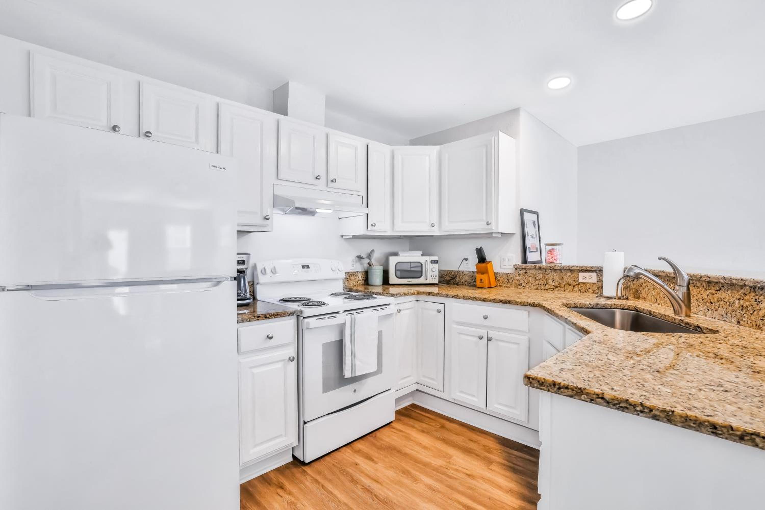 Apartment - Photo 30