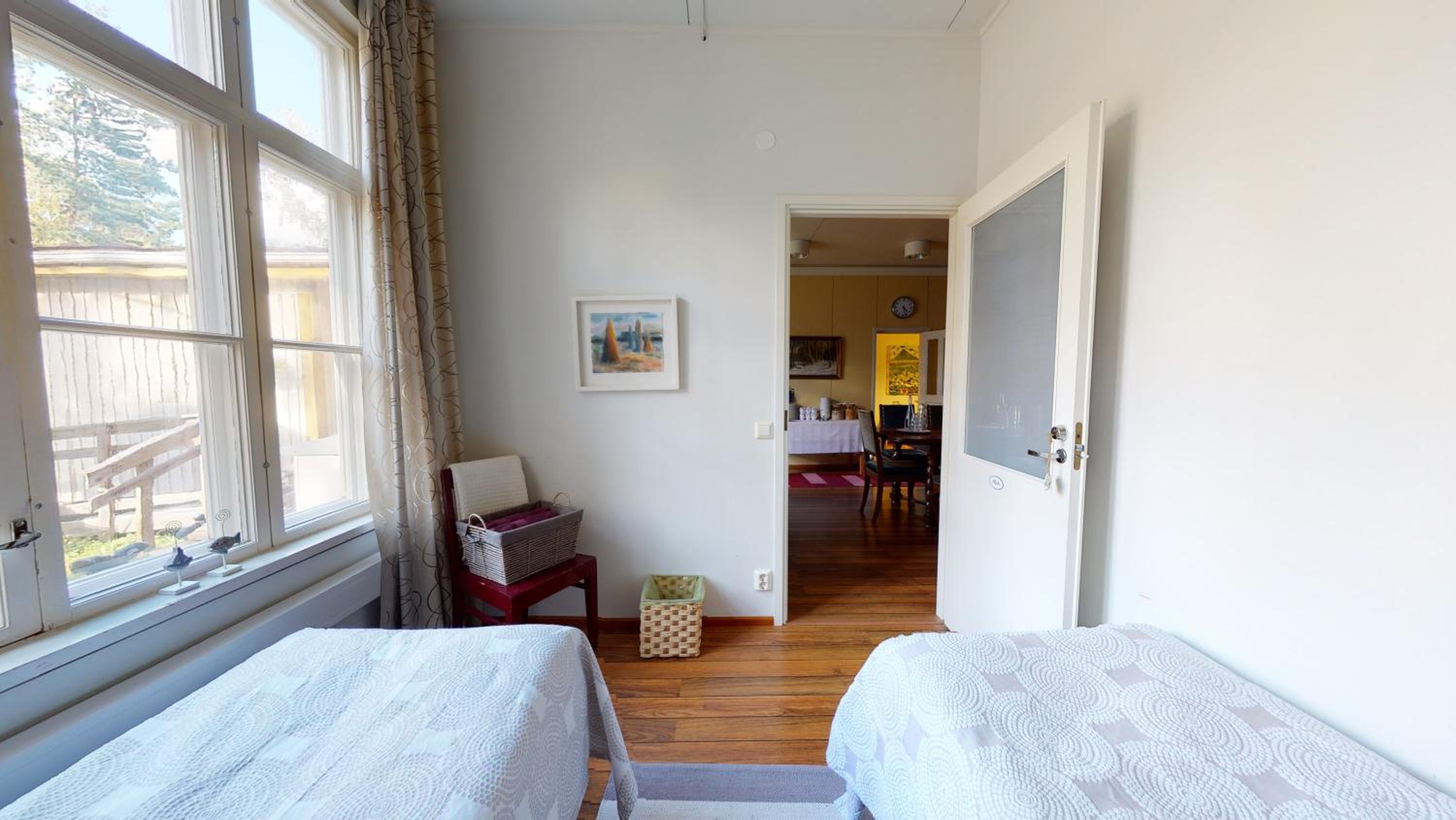 Double Room with Shared Bathroom photo 2