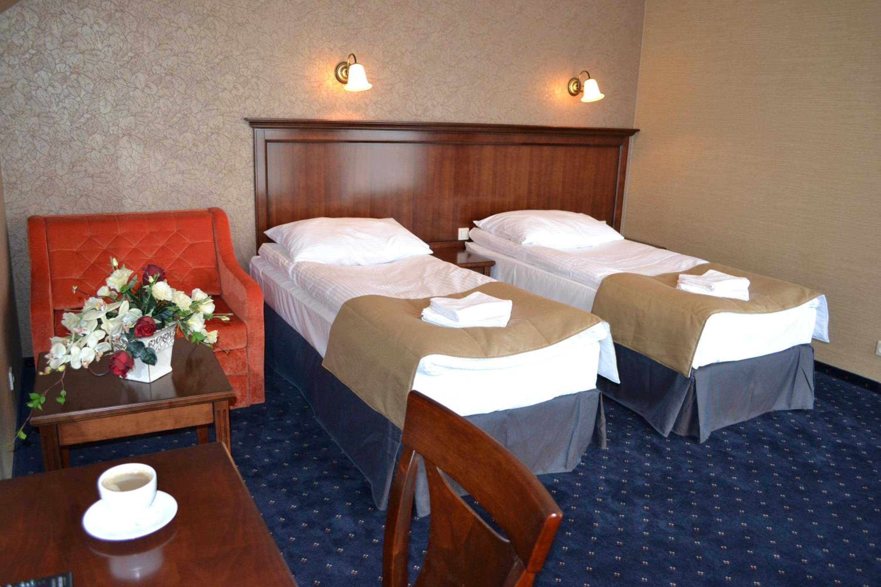 Deluxe Twin Room photo 3