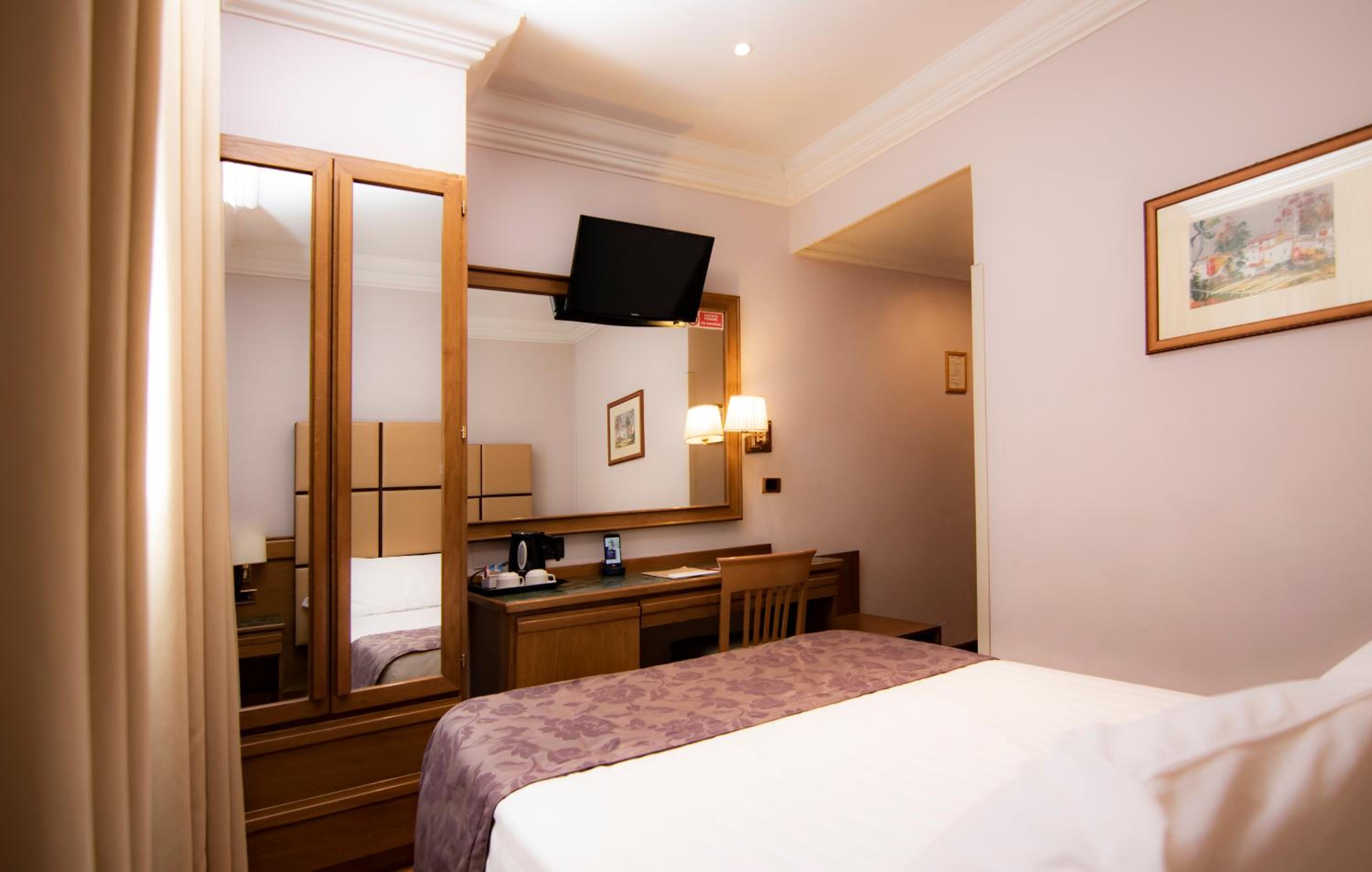 Small Double or Twin Room