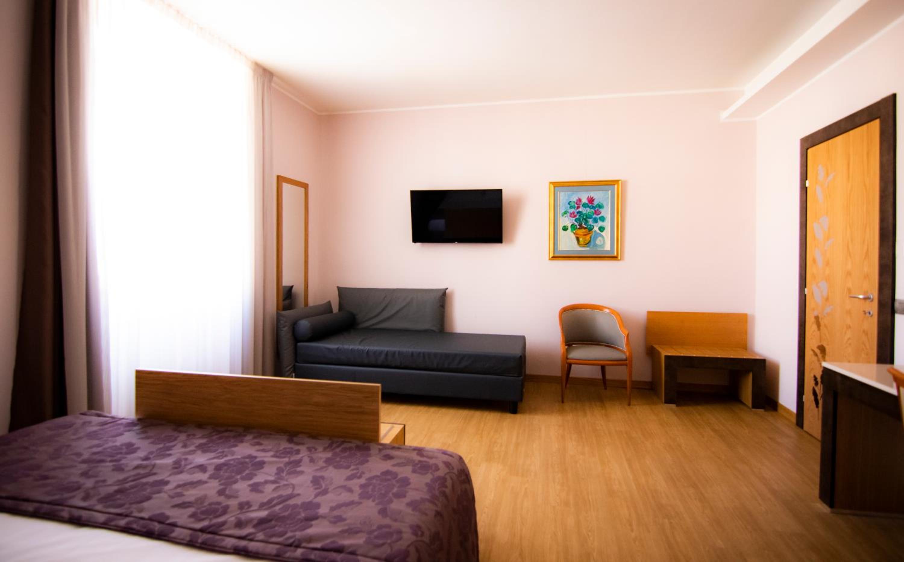 Quadruple Room with View