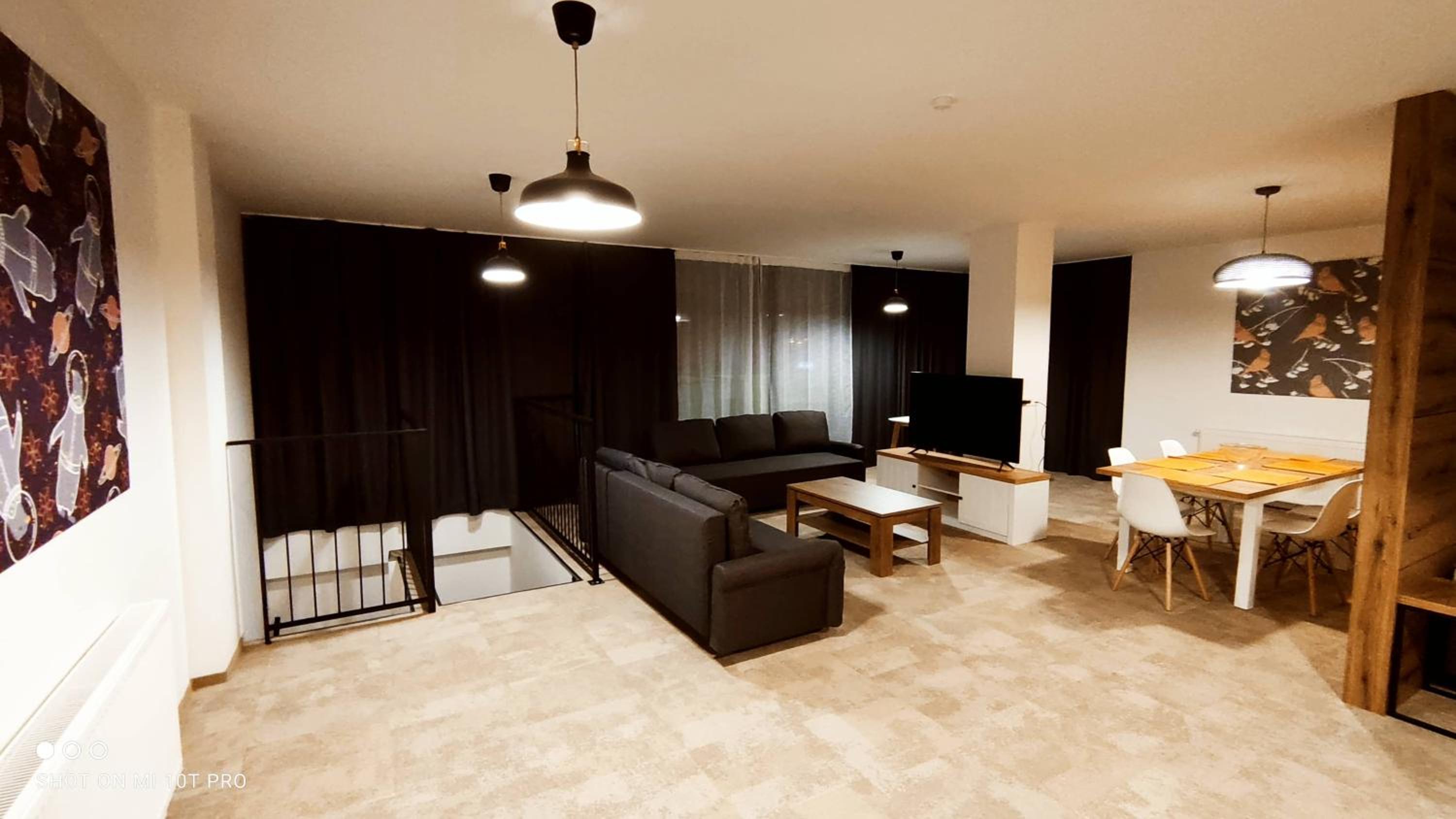 Deluxe Apartment photo 2